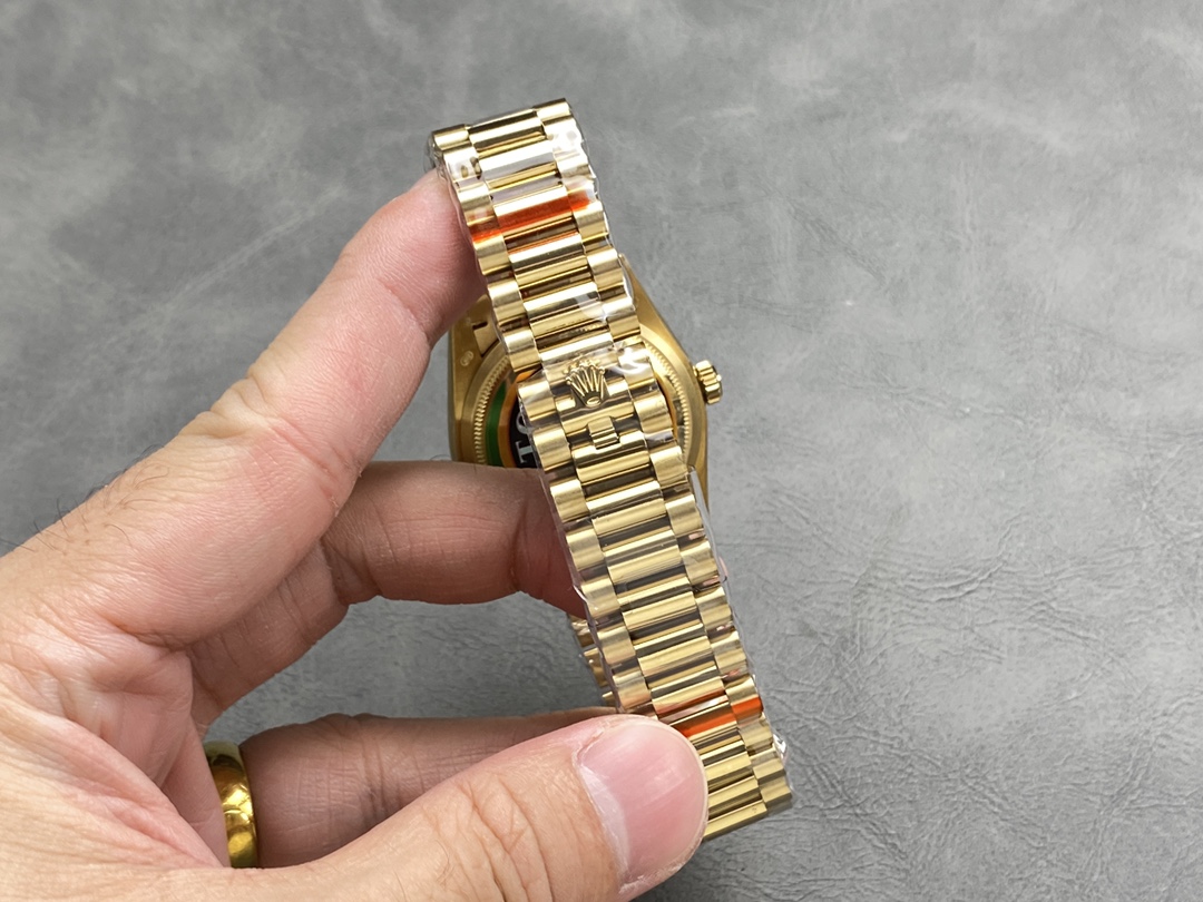 Rolex Day Date 36 Yellow Gold Automatic Green Diamond Dial M128238 0130