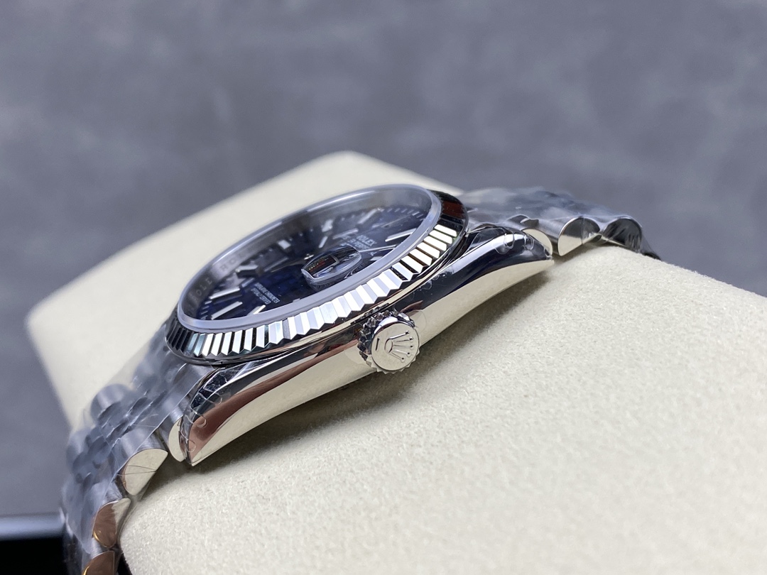 Rolex Datejust 126234 Fluted Bezel Blue Fluted Motif Dial 36MM Unisex Replica Watch