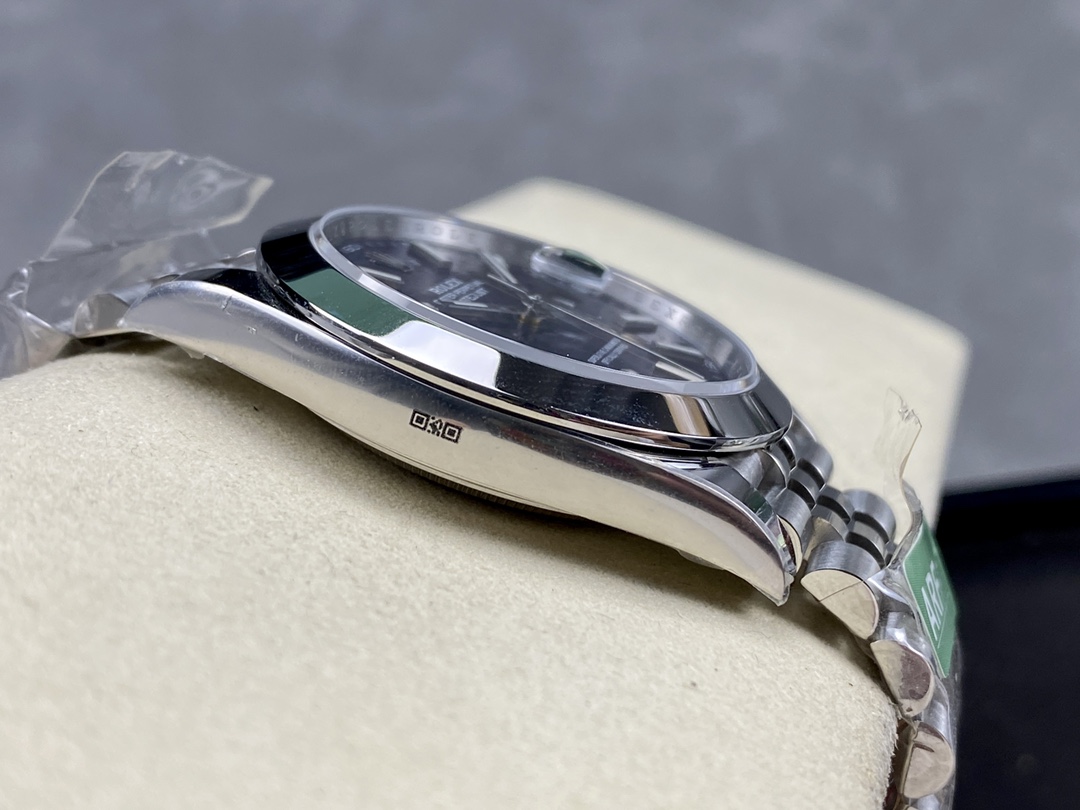 Rolex Datejust 41 Stainless Steel Smooth 126300 0024 Blue Stick Dial