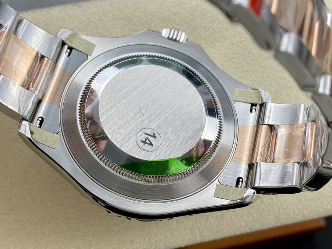 Rolex Yacht-Master 126621 EverRose Gold Black Dial 40MM Mens Replica Watch