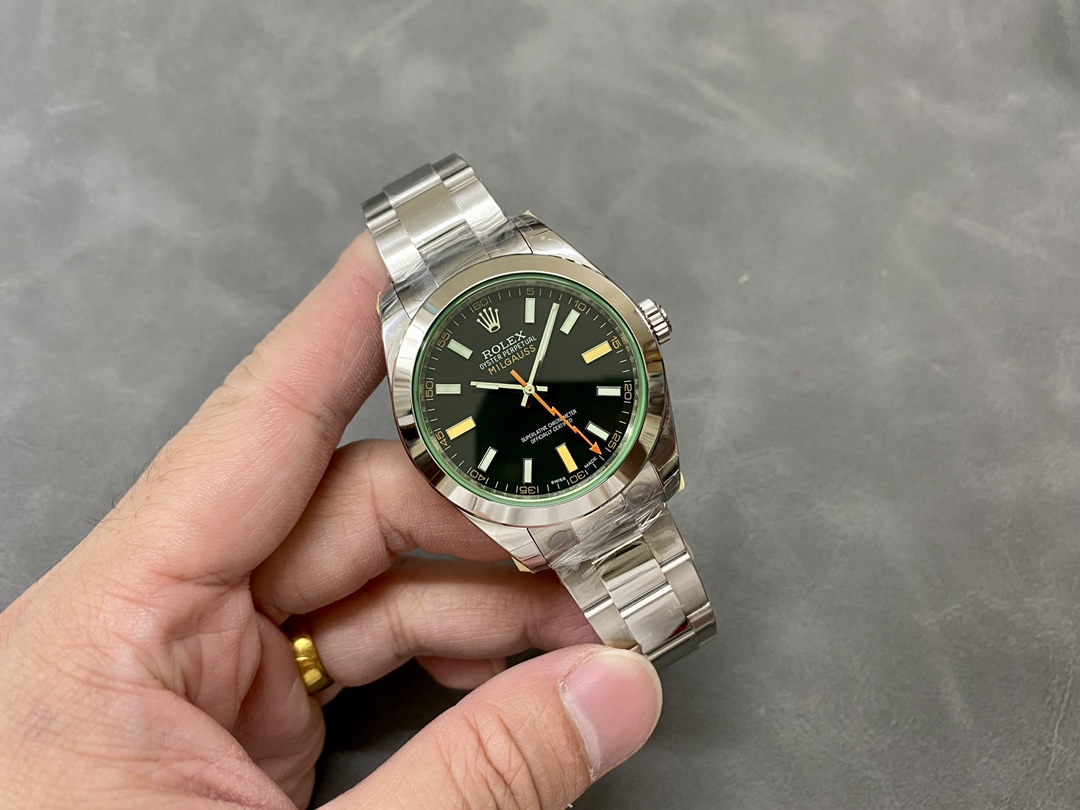 Rolex Milgauss 116400GV Stainless Steel Black Dial 40MM Mens Replica Watch