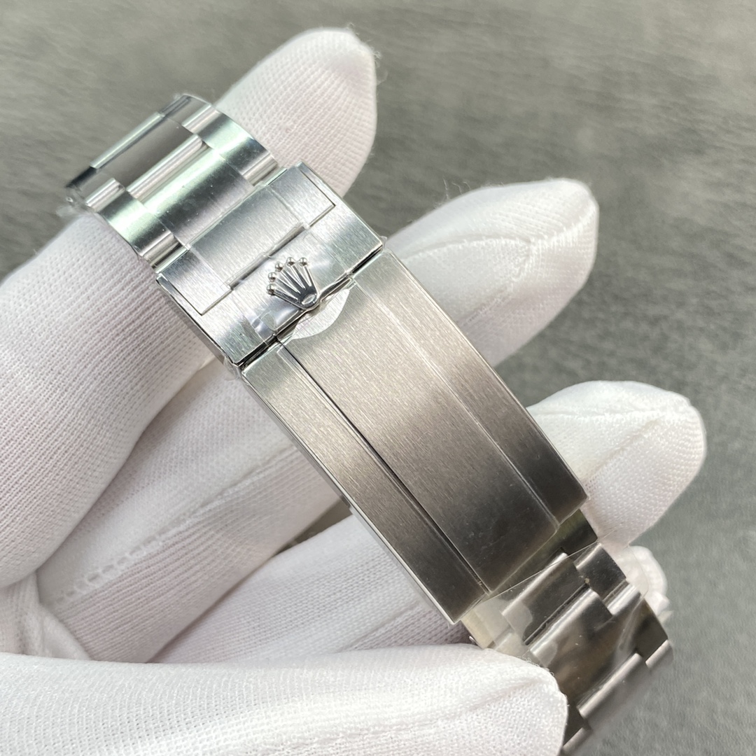 Rolex Sea-Dweller Deepsea 116660 Stainless Steel D-Blue Dial 44MM Mens Replica Watch