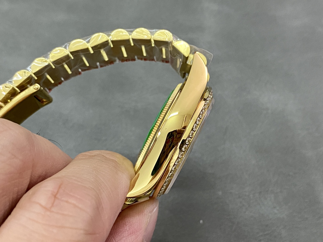 Rolex Day-Date 128348RBR Turquoise Diamond Dial Yellow Gold 36MM Unisex Replica Watch