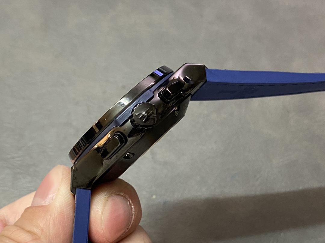 Hublot Classic Fusion Chronograph 541.CM.7170.LR 45MM Mens