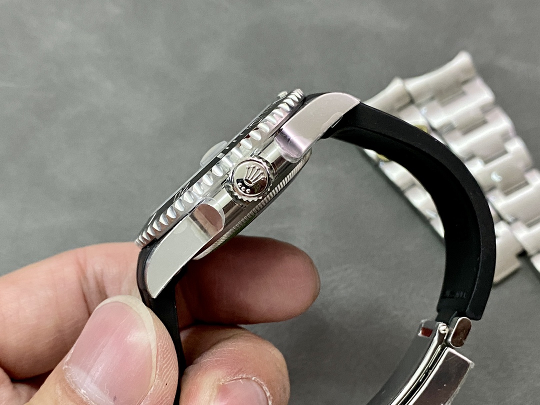 Rolex Submariner 126610LN Black Rubber Strap Black Dial 41mm Mens Replica Watch