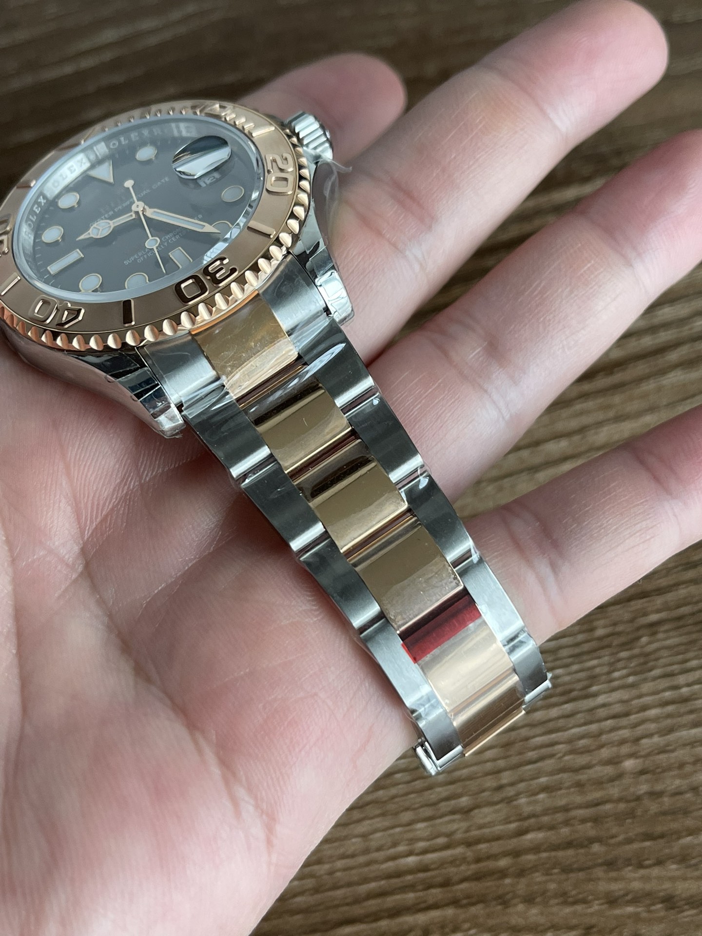 Rolex Yacht-Master 126621 EverRose Gold Black Dial 40MM Mens Replica Watch