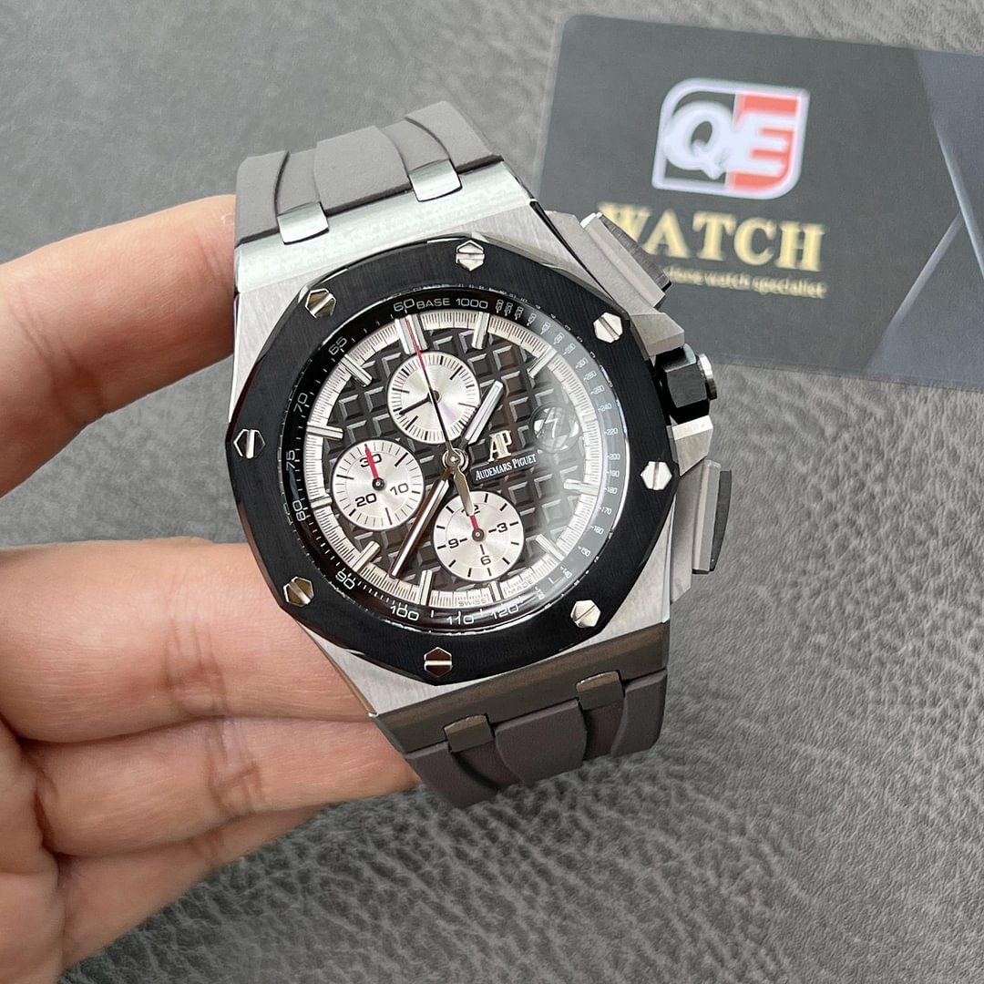 AUdemars Piguet Royal Oak Offshore Chronograph Panda dial Ceramic Bezel on Black Rubber Strap 44mm Super Clone