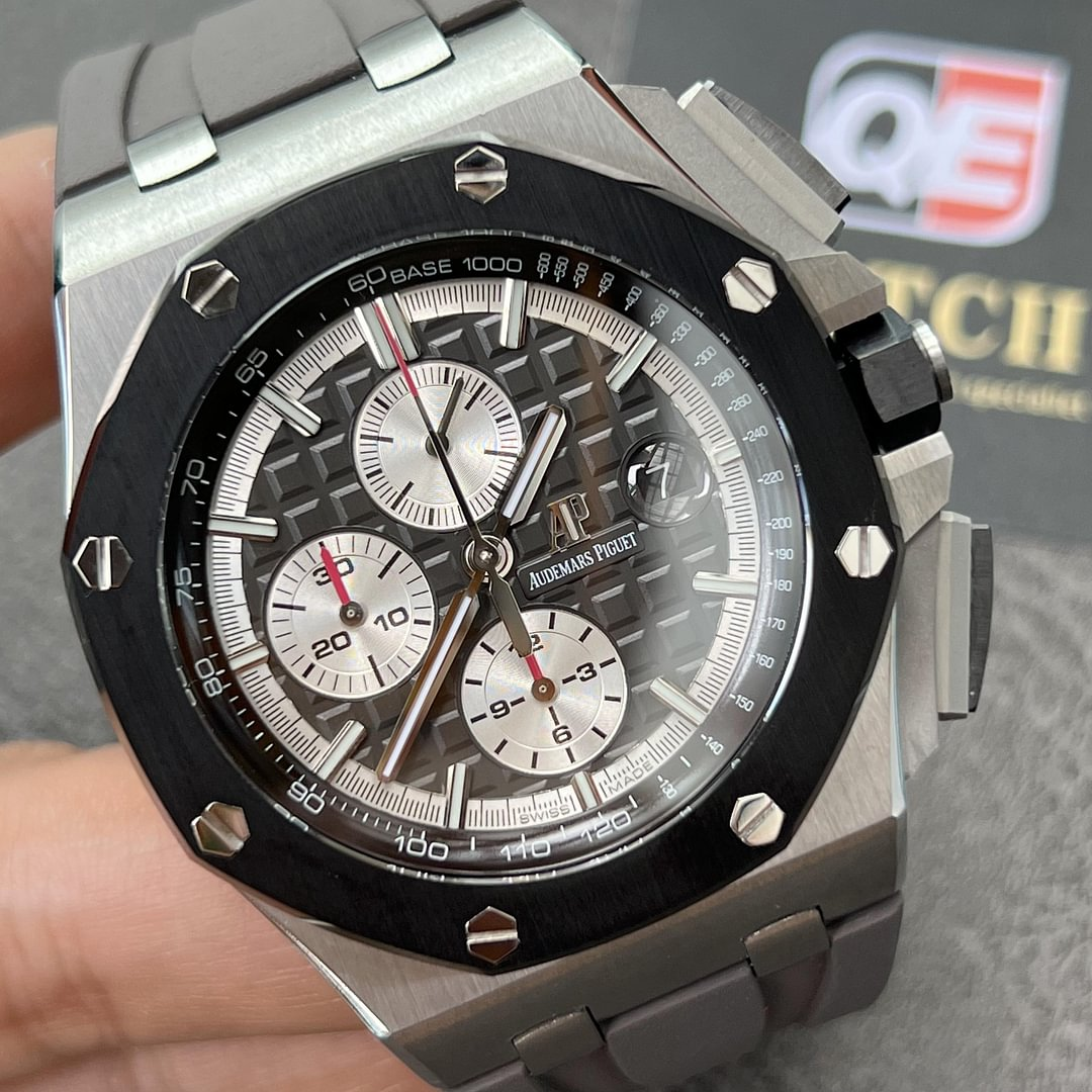 AUdemars Piguet Royal Oak Offshore Chronograph Panda dial Ceramic Bezel on Black Rubber Strap 44mm Super Clone