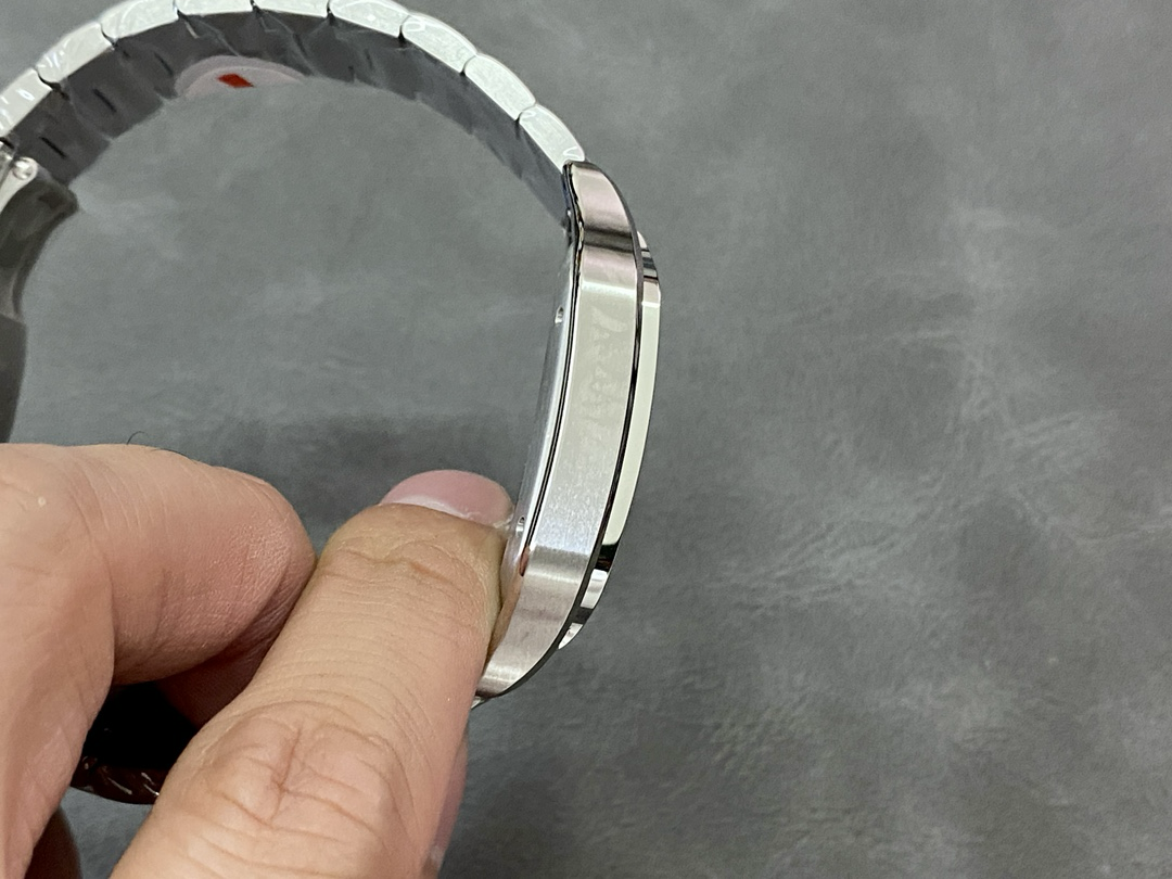 CARTIER SANTOS WSSA0030 BLUE 39.8mm