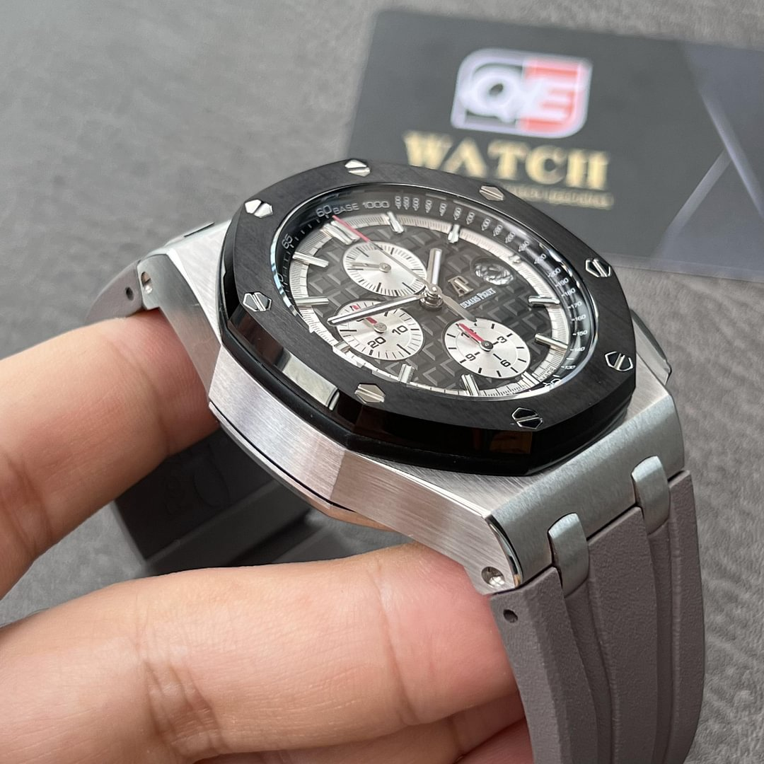 AUdemars Piguet Royal Oak Offshore Chronograph Panda dial Ceramic Bezel on Black Rubber Strap 44mm Super Clone