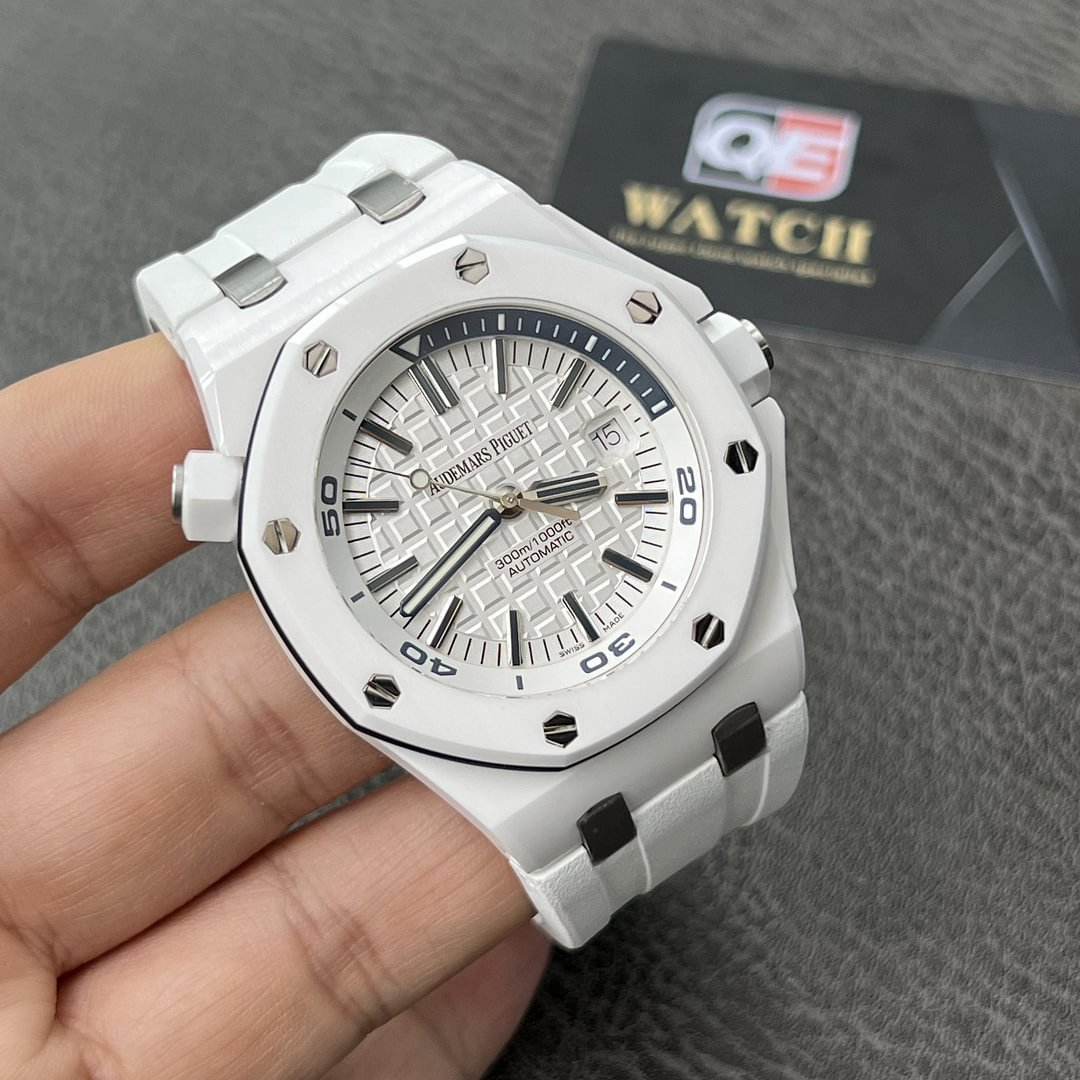 AUdemars Piguet Royal Oak Offshore Diver 15707 White Ceramic on White Rubber Strap 42mm Super Clone