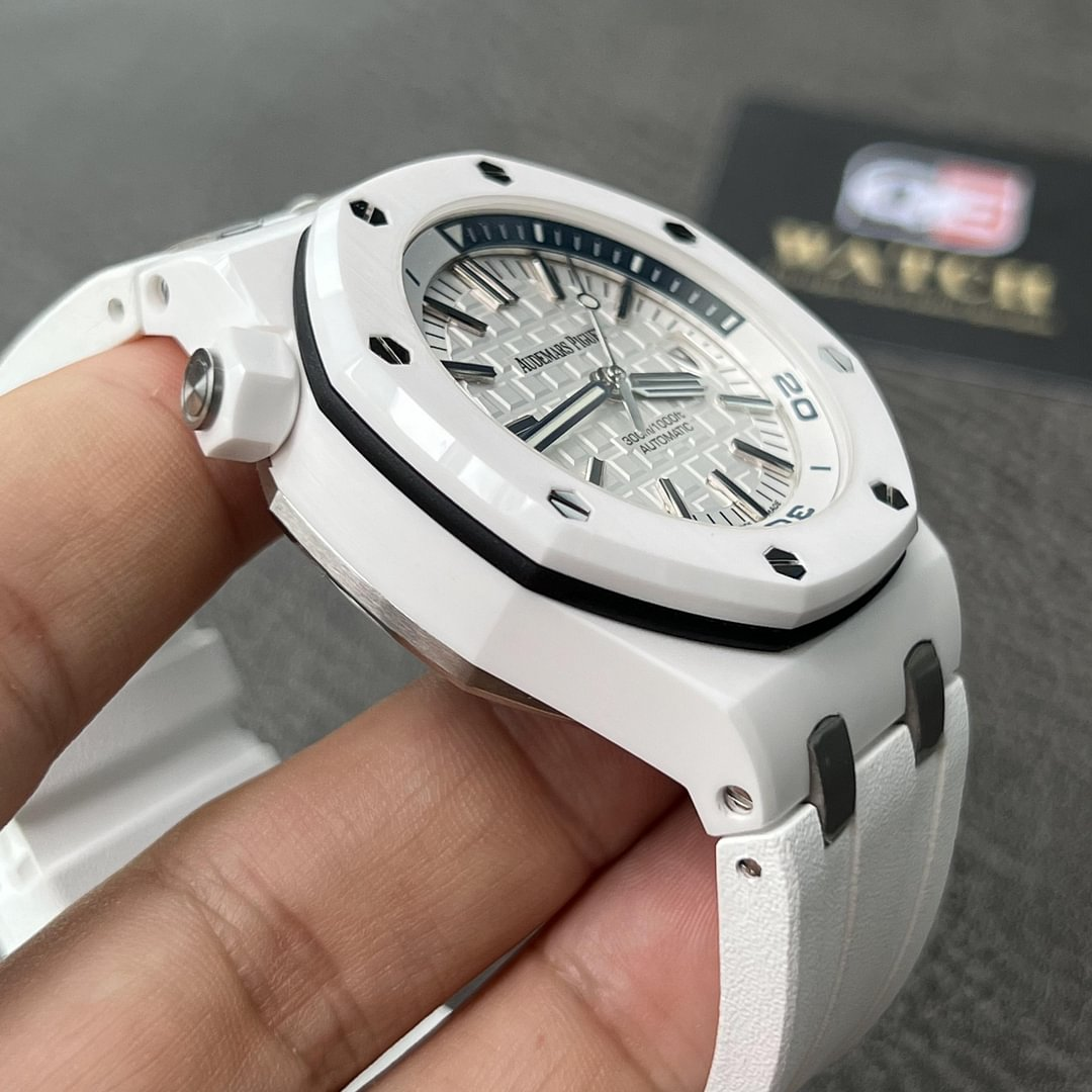 AUdemars Piguet Royal Oak Offshore Diver 15707 White Ceramic on White Rubber Strap 42mm Super Clone