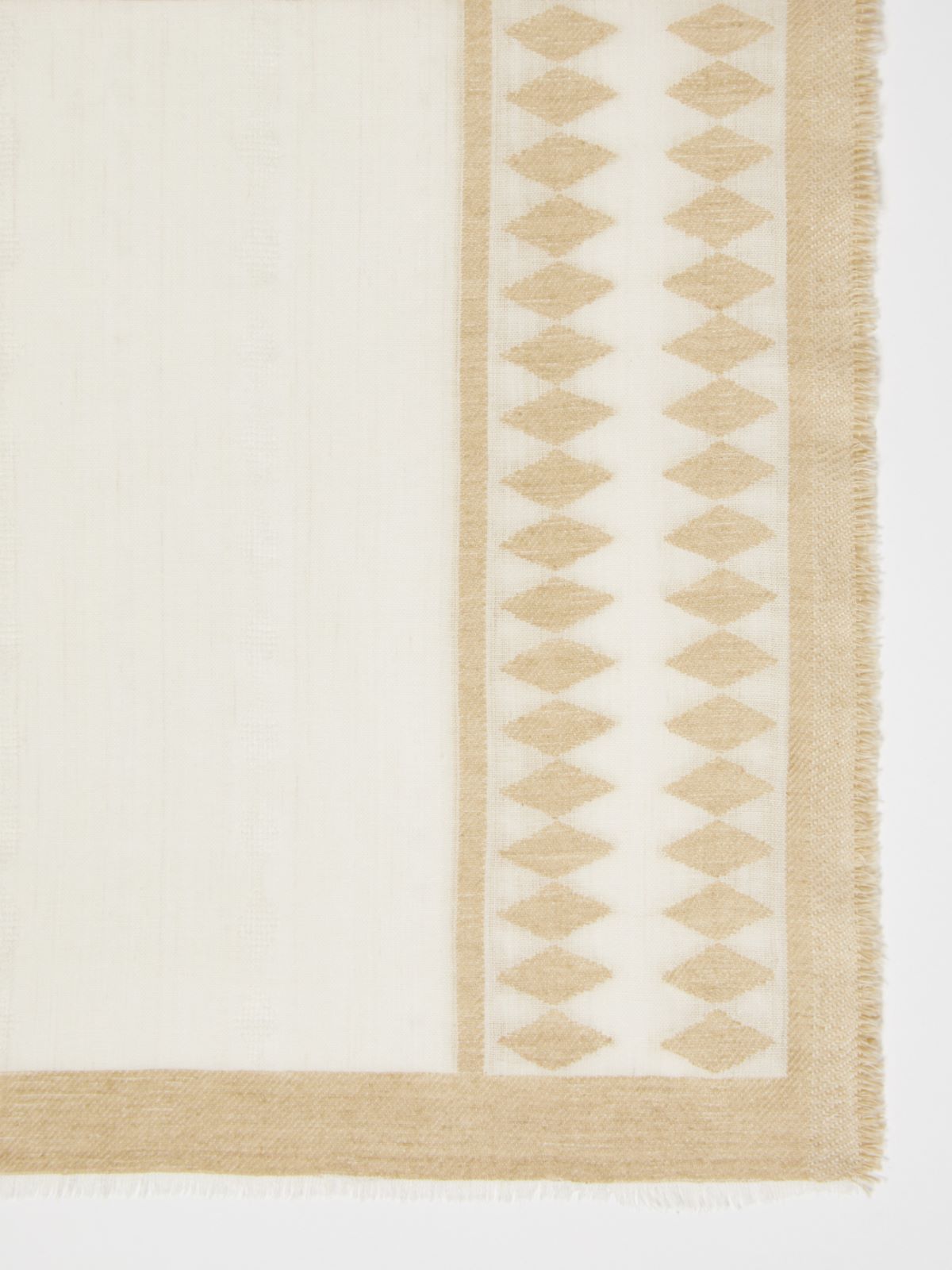 Fil coupé jacquard stole