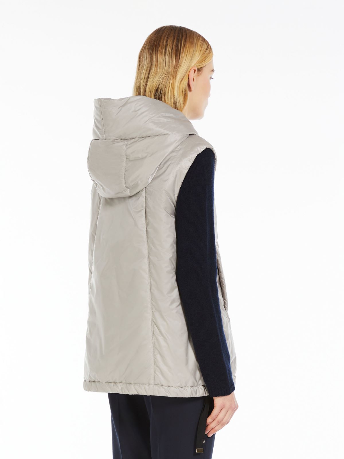 Water-resistant technical canvas gilet