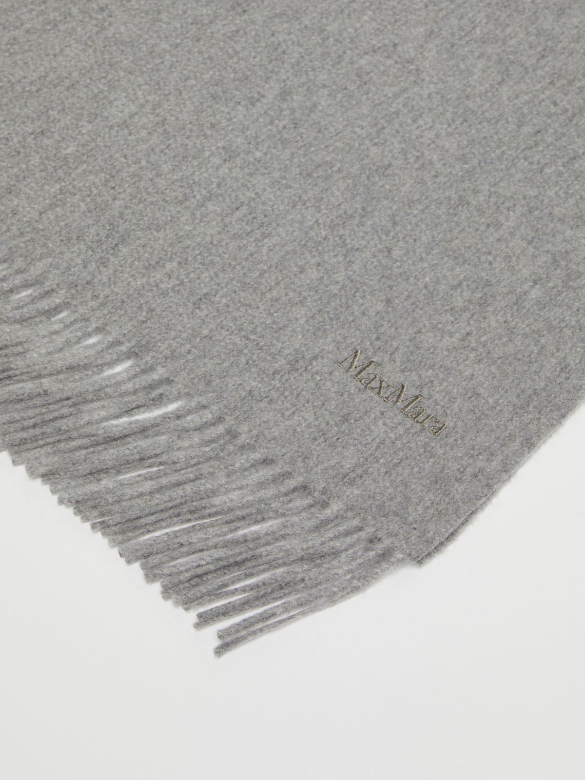 Cashmere stole with embroidery