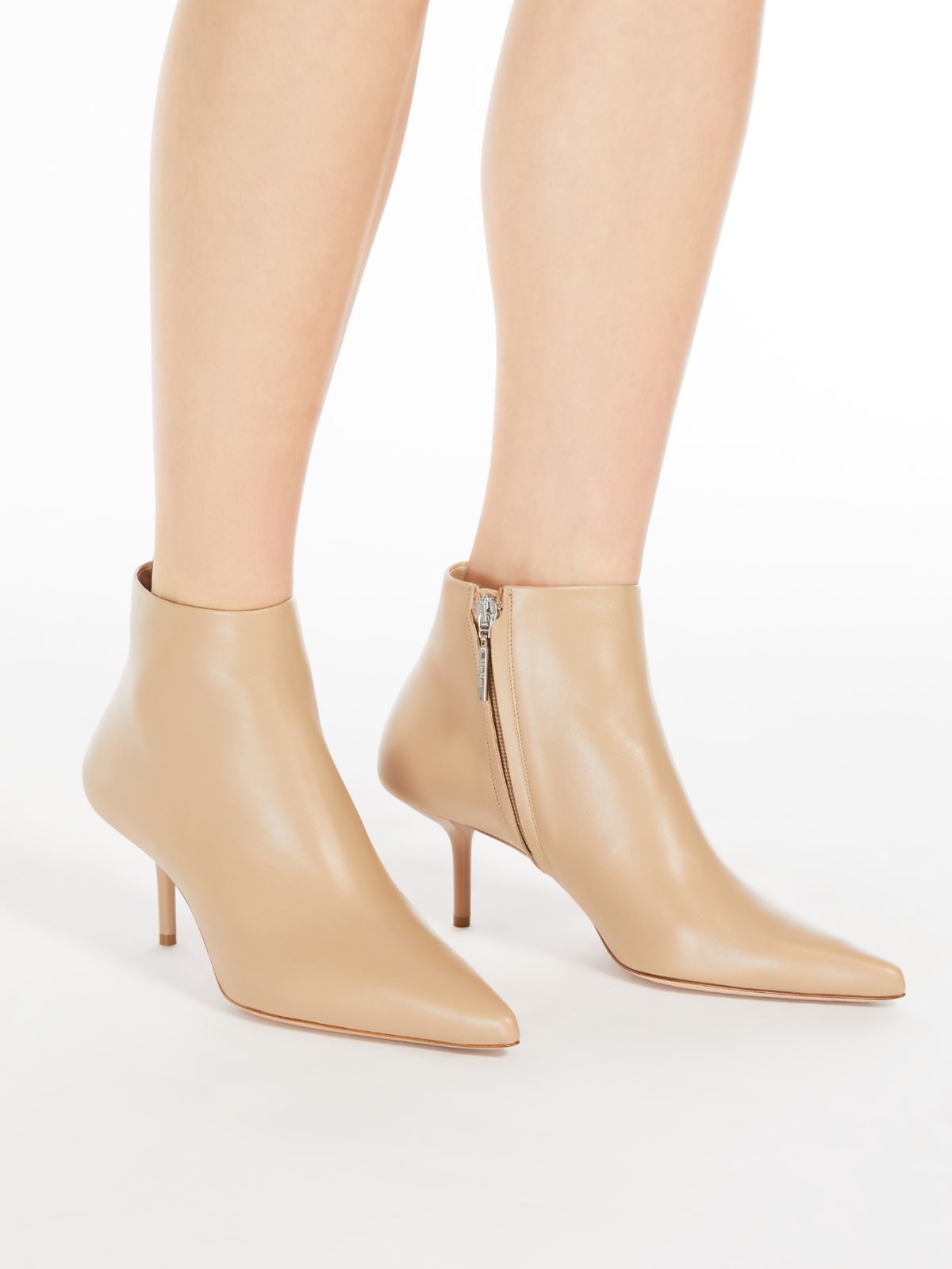 Zip-up leather ankle boots
