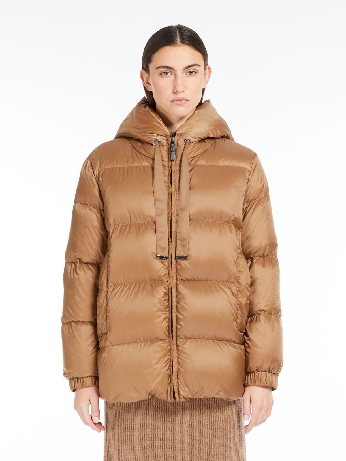 Water-repellent down jacket