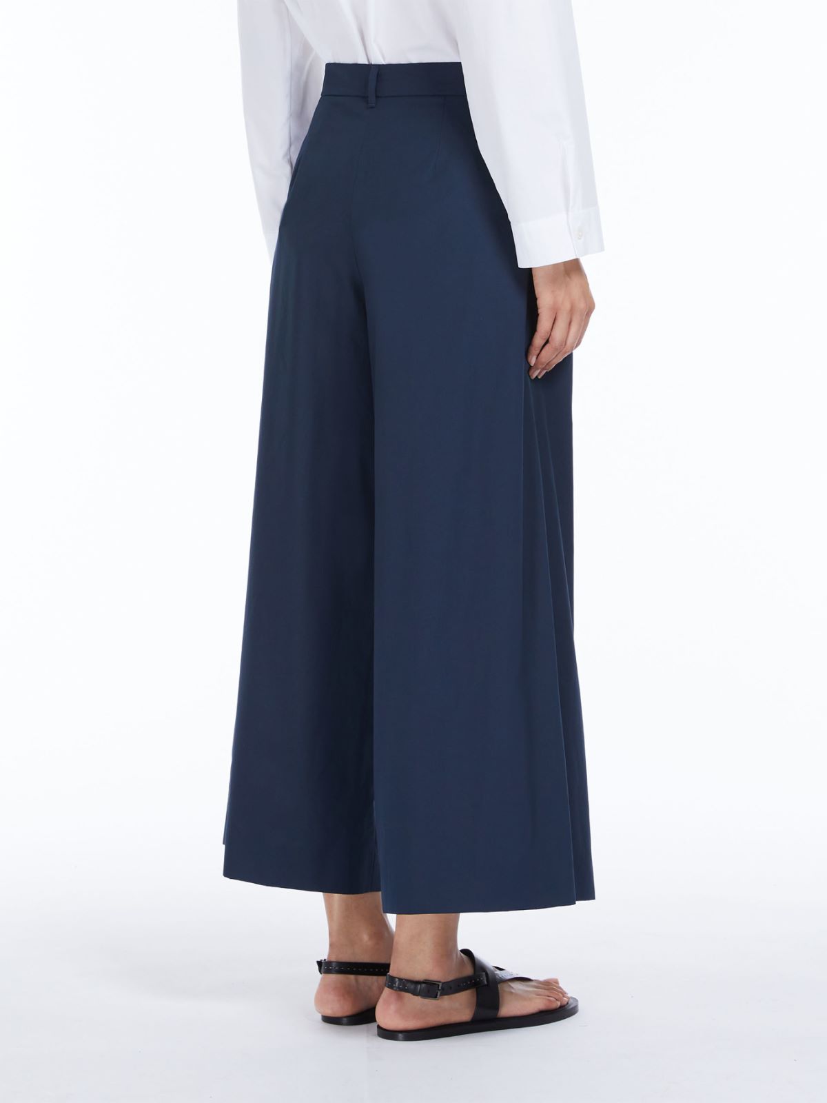 Wide-fit poplin trousers