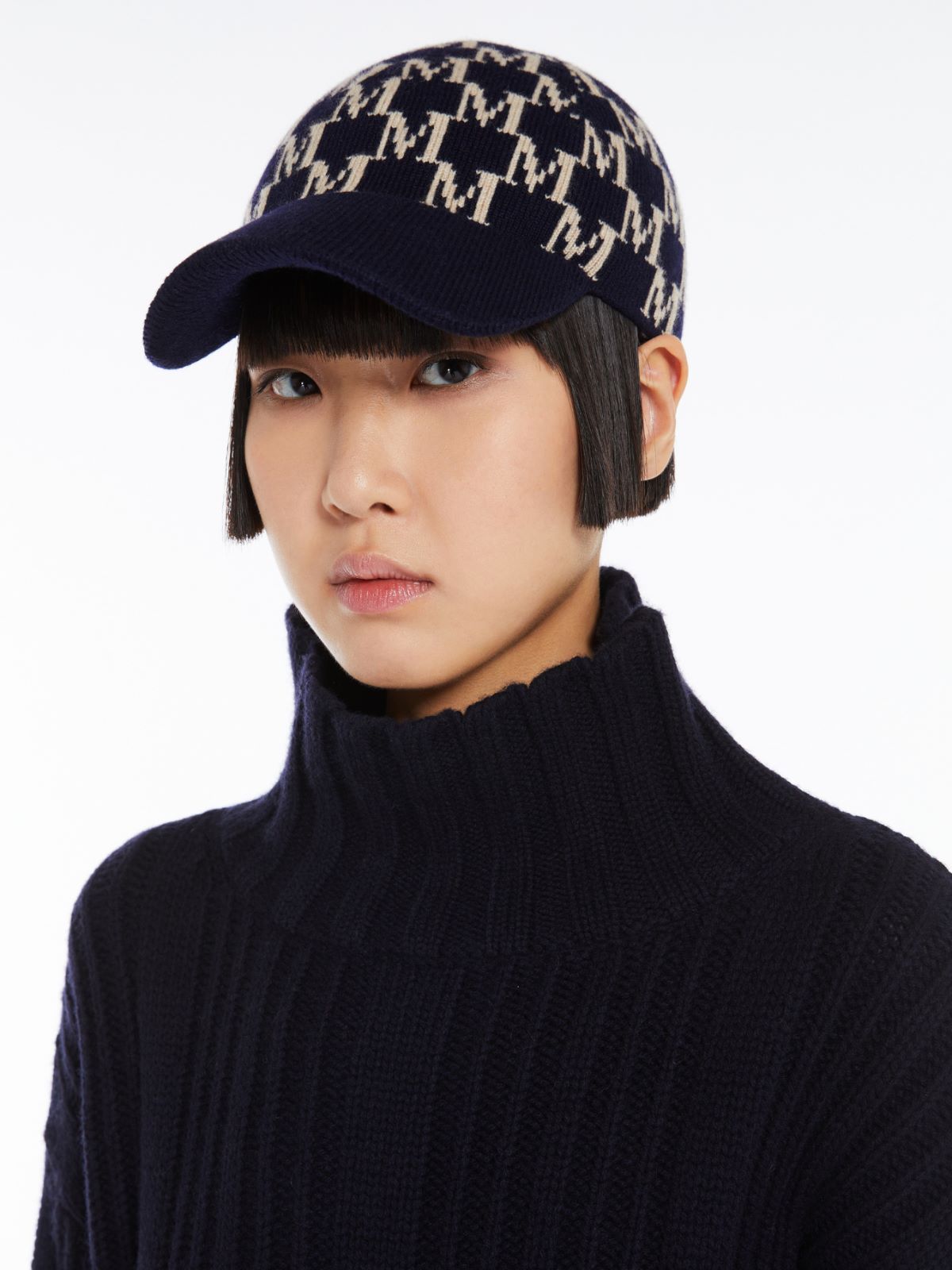 Jacquard cashmere hat