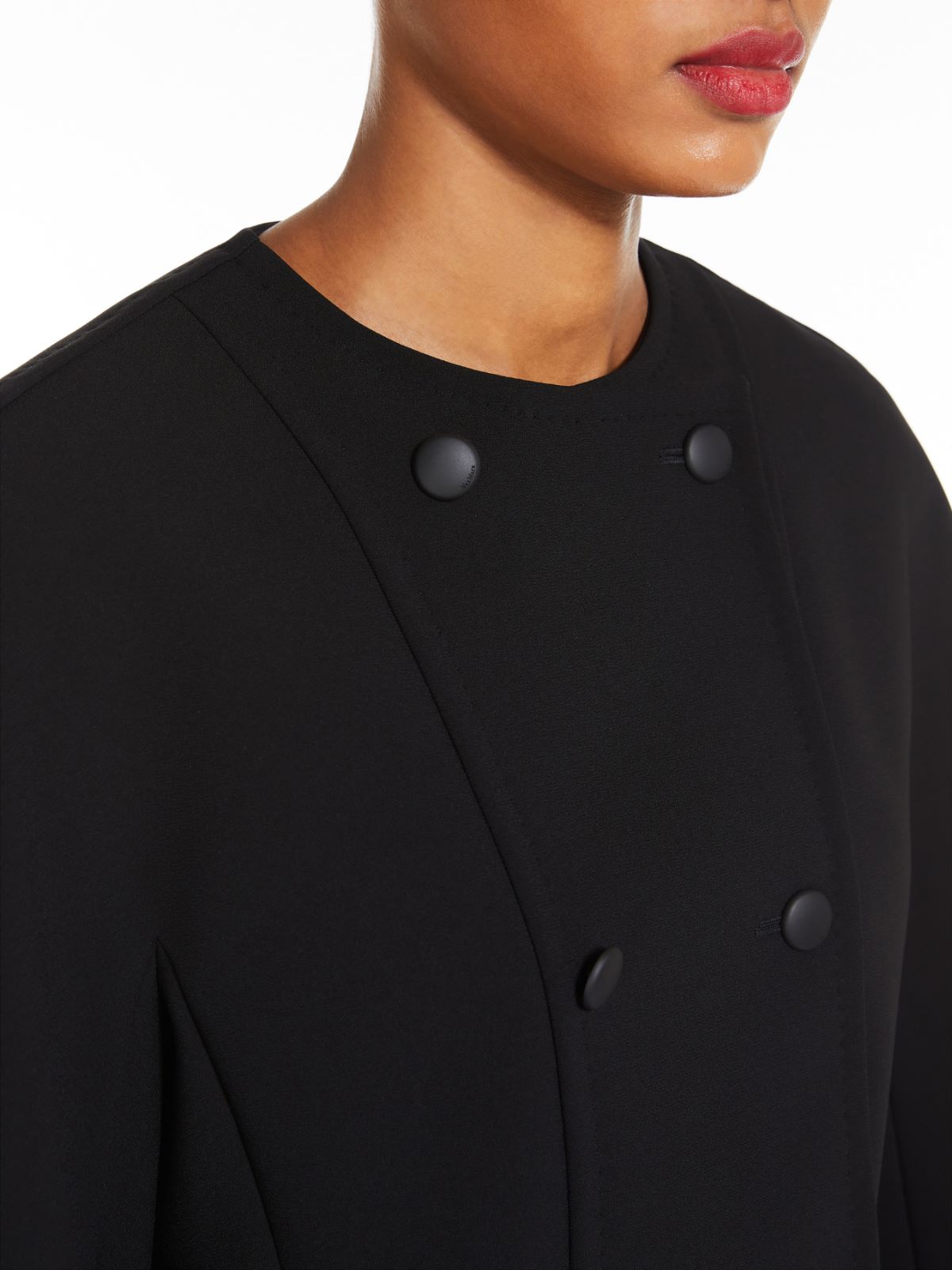 Fitted jacket in stretch fabric