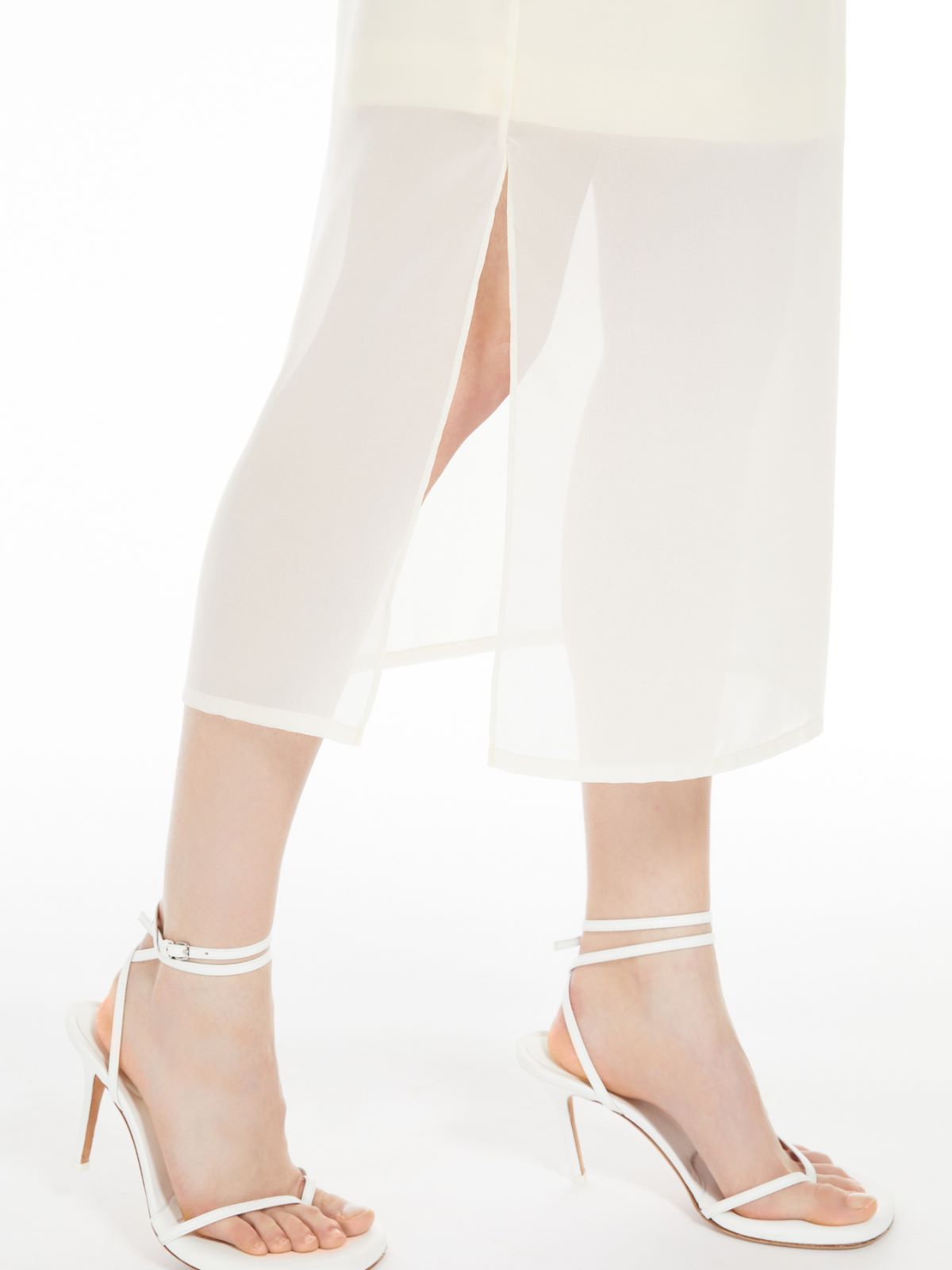 Straight-fit flounced skirt