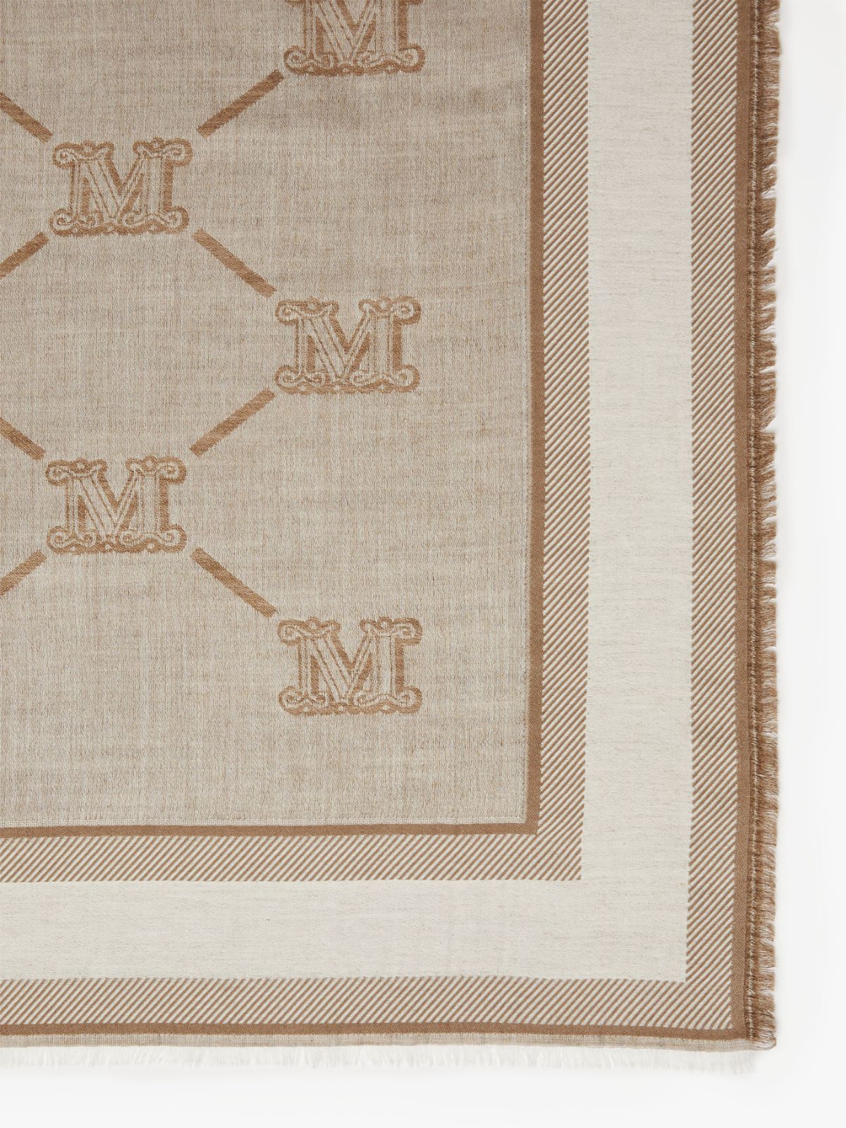 Wool, silk and cashmere shawl