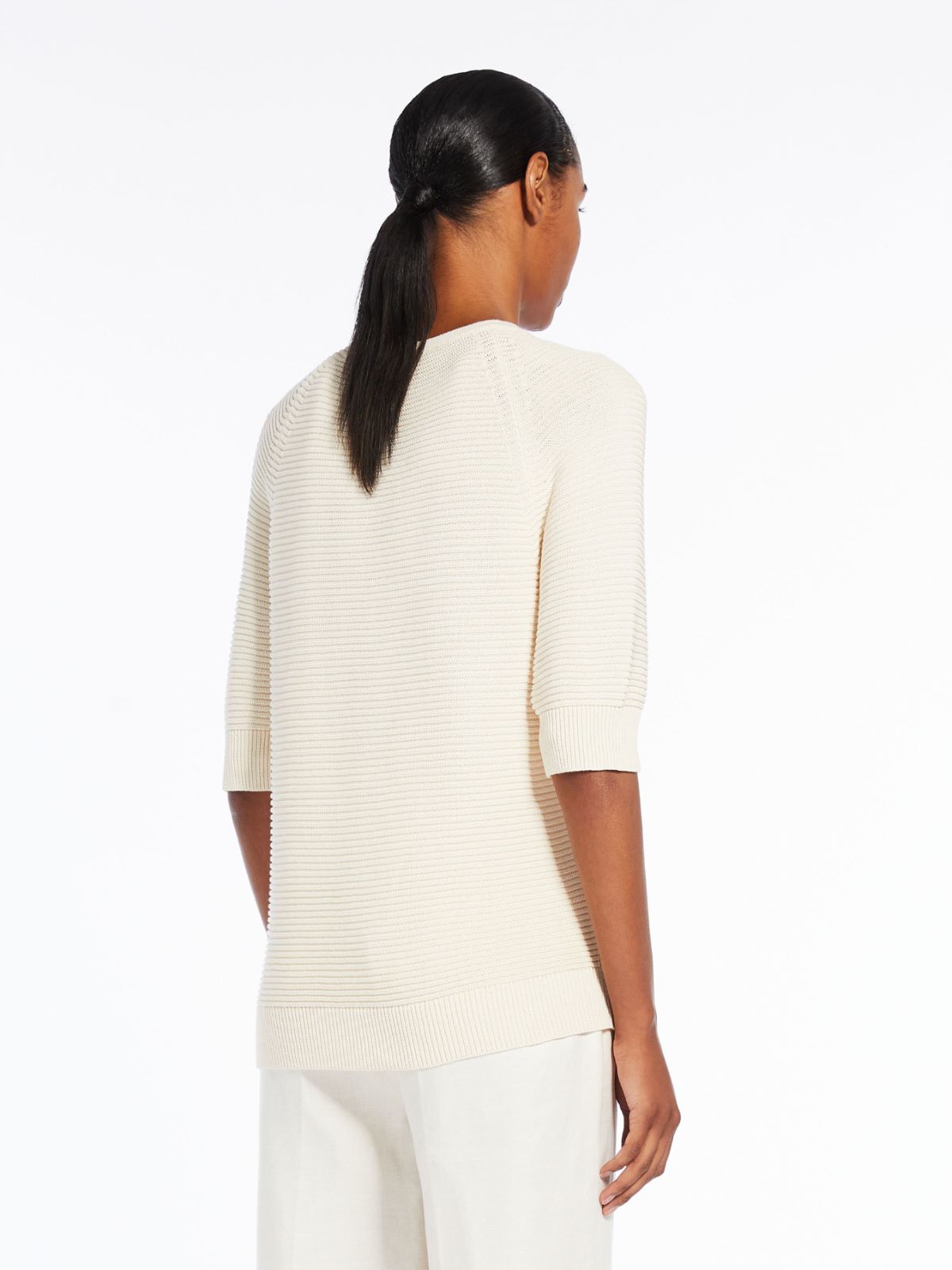 Feminine cotton yarn jumper