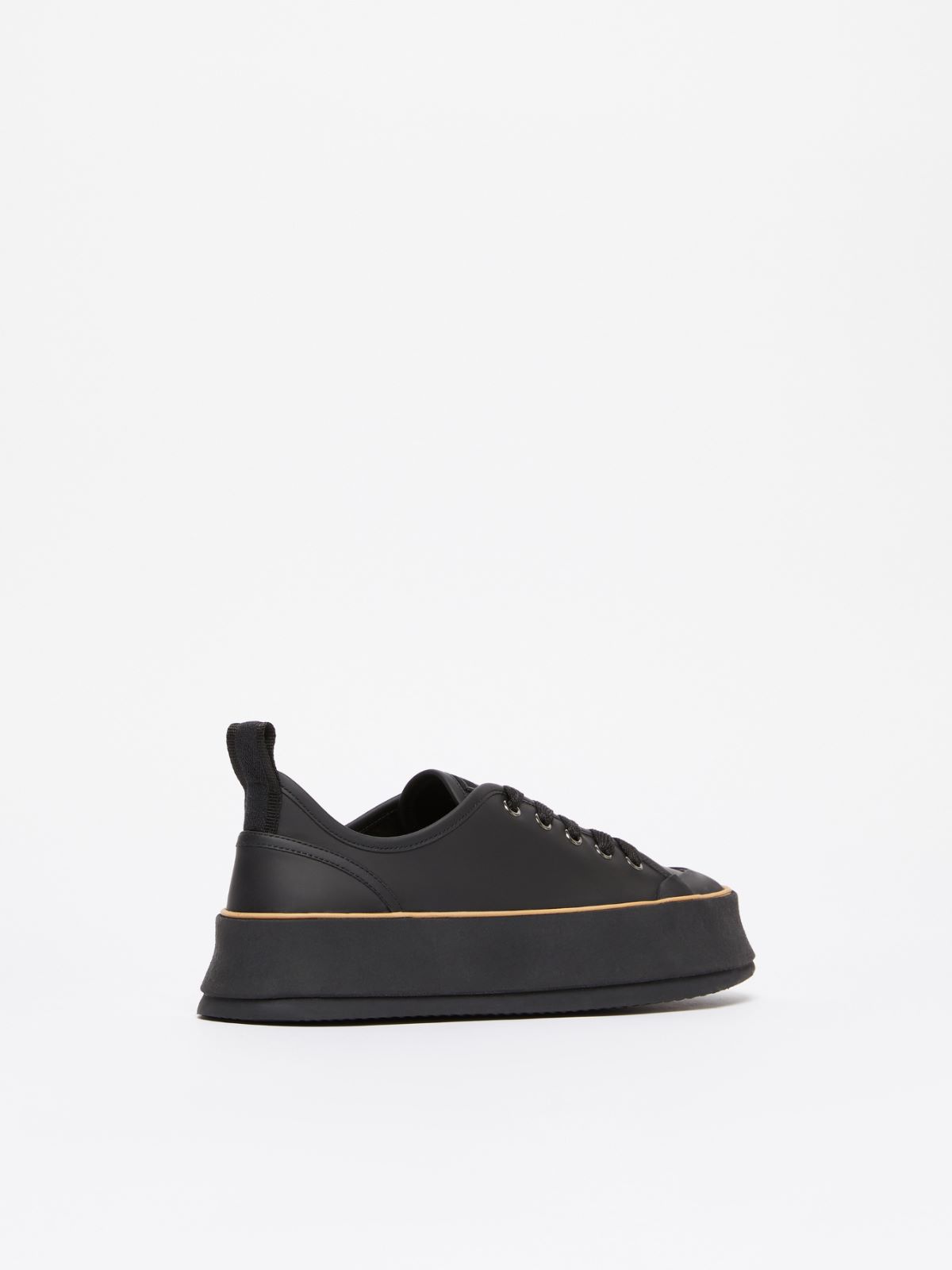 Smooth leather sneakers