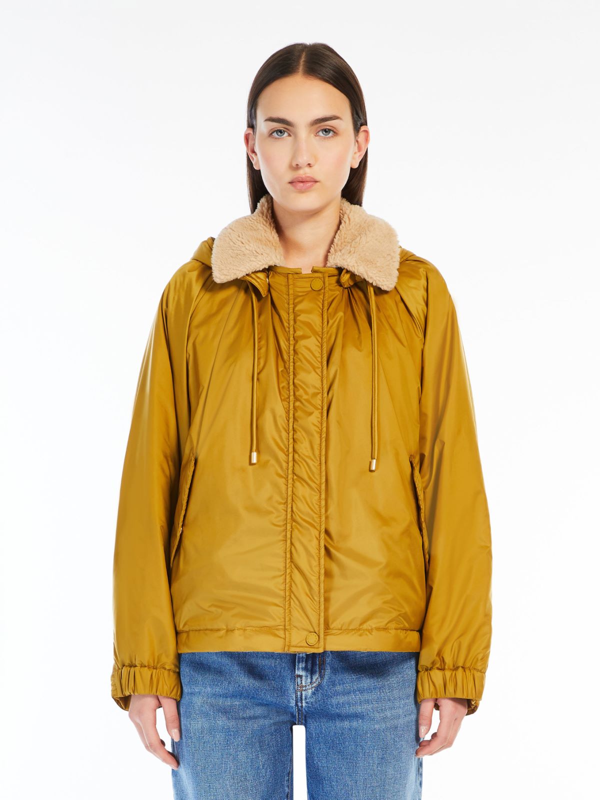 Reversible water-repellent canvas windbreaker