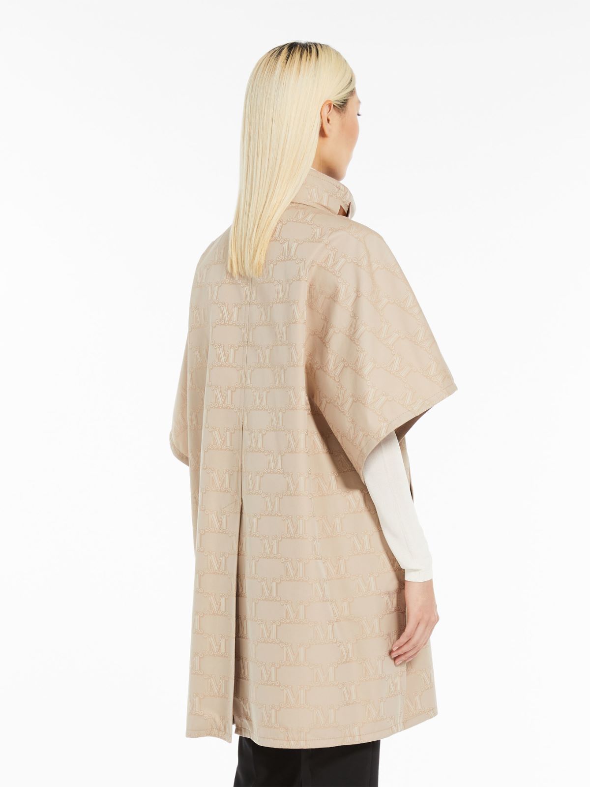 Water-resistant jacquard cotton cape