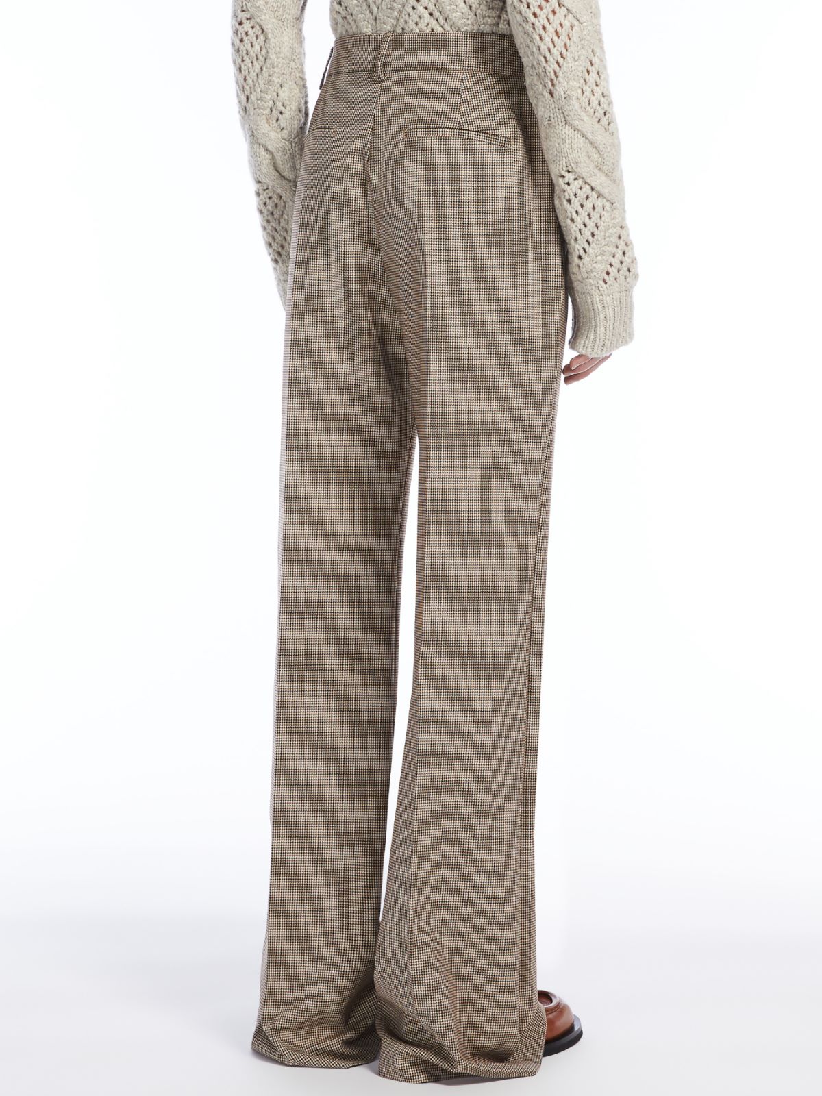 Stretch gabardine trousers