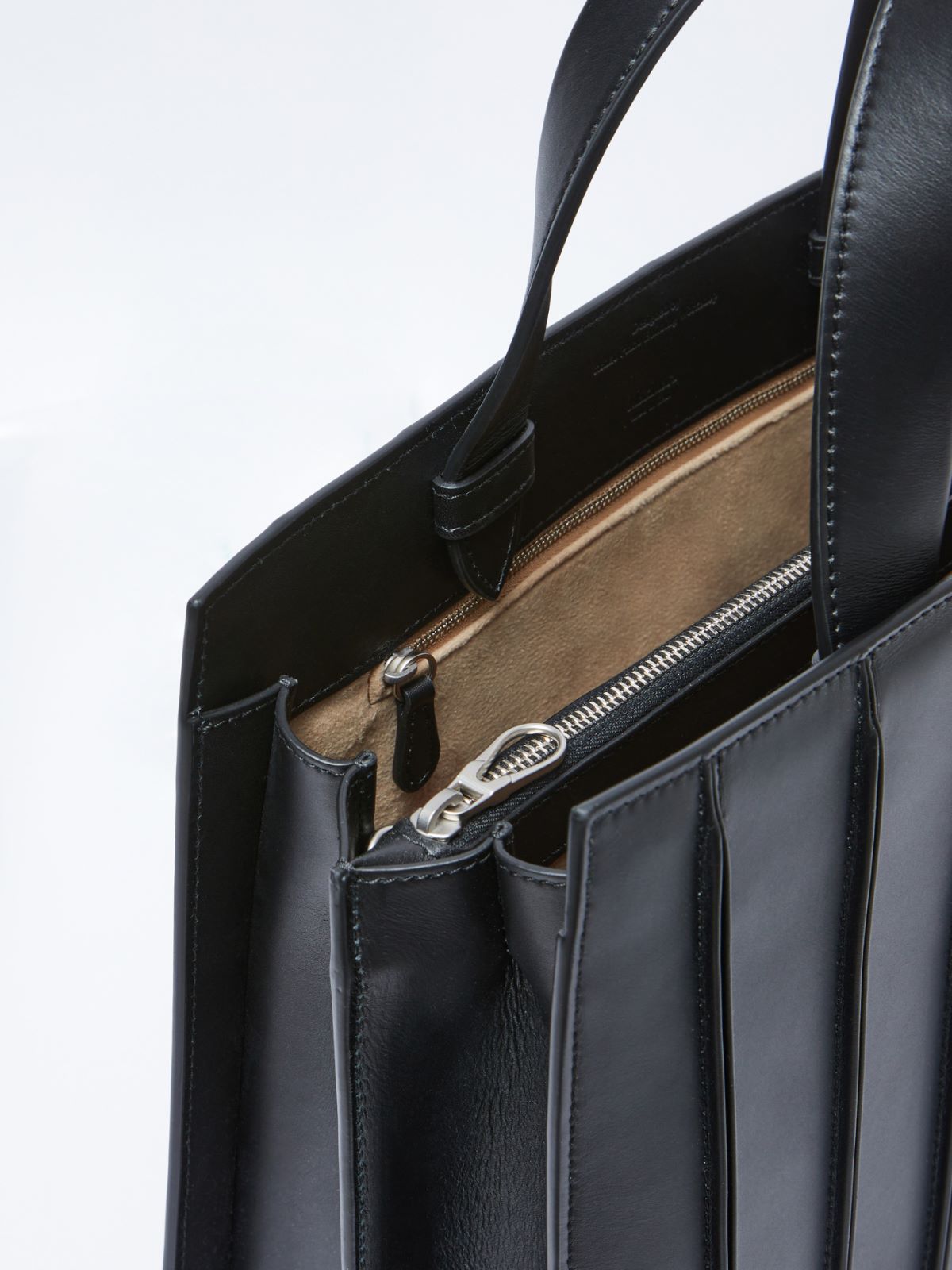 Large leather Whitney Bag