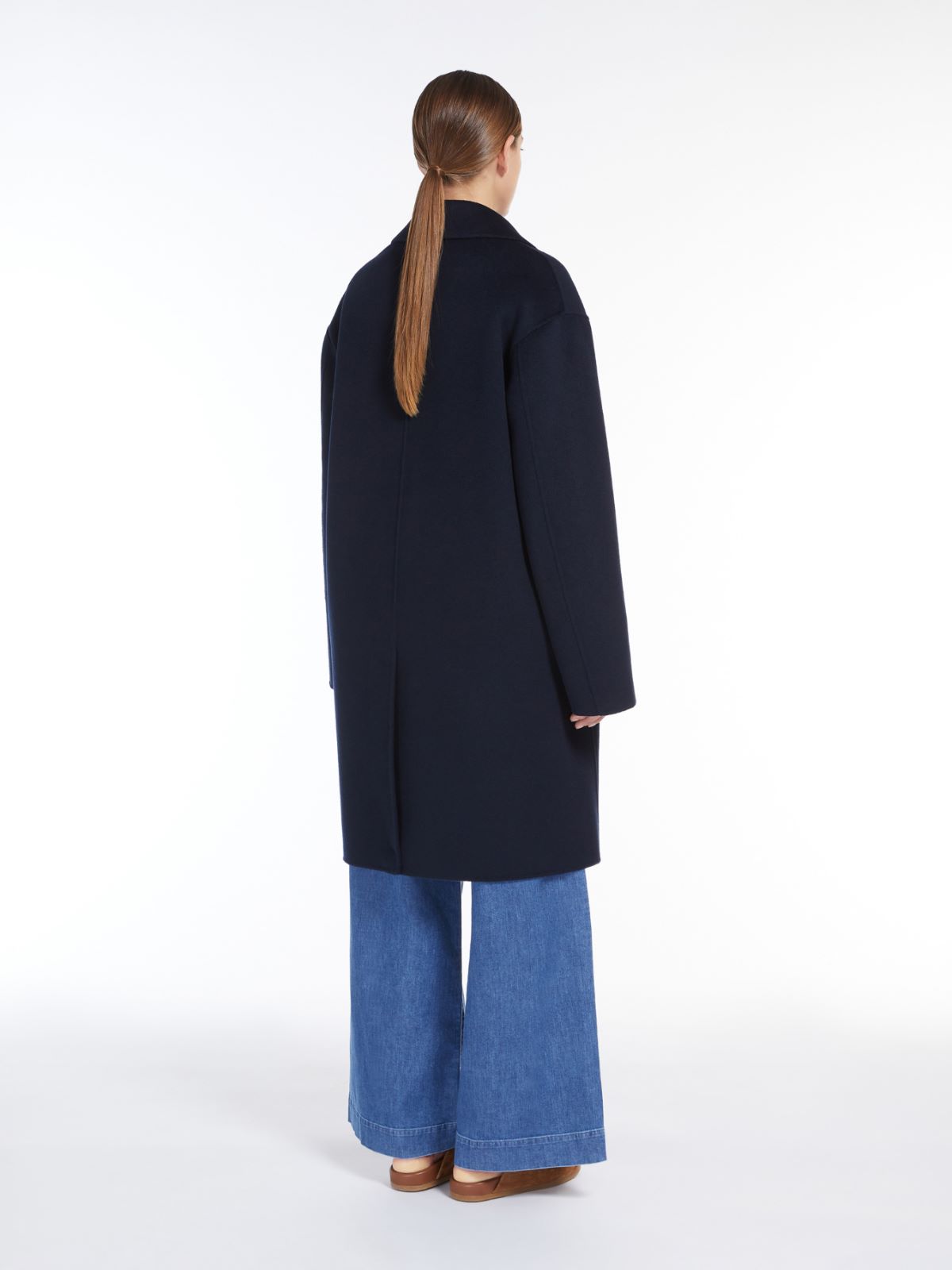 Single-breasted wool coat