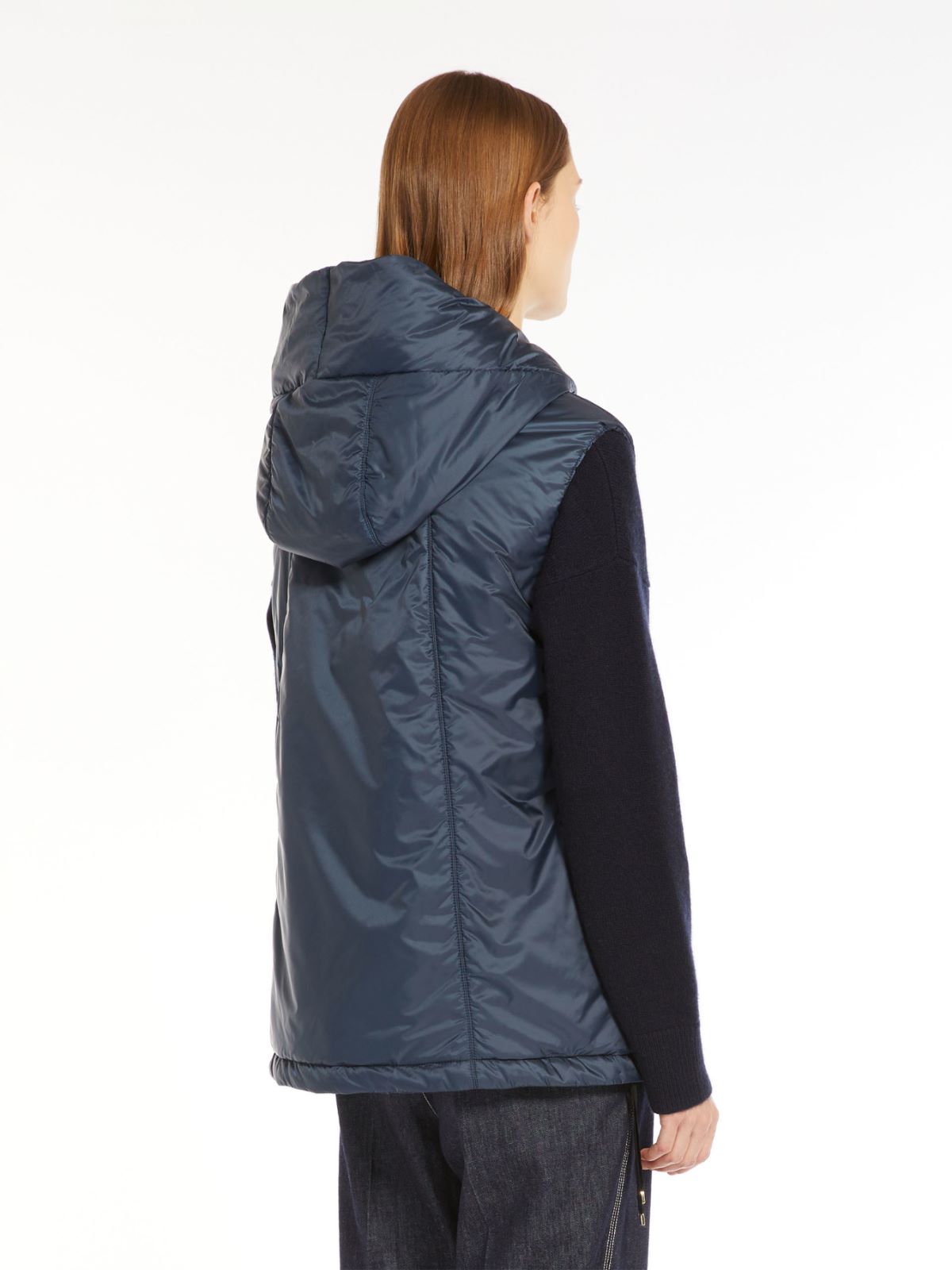 Water-resistant technical canvas gilet