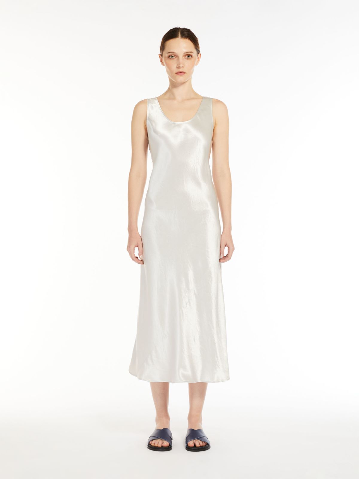 Long technical satin dress