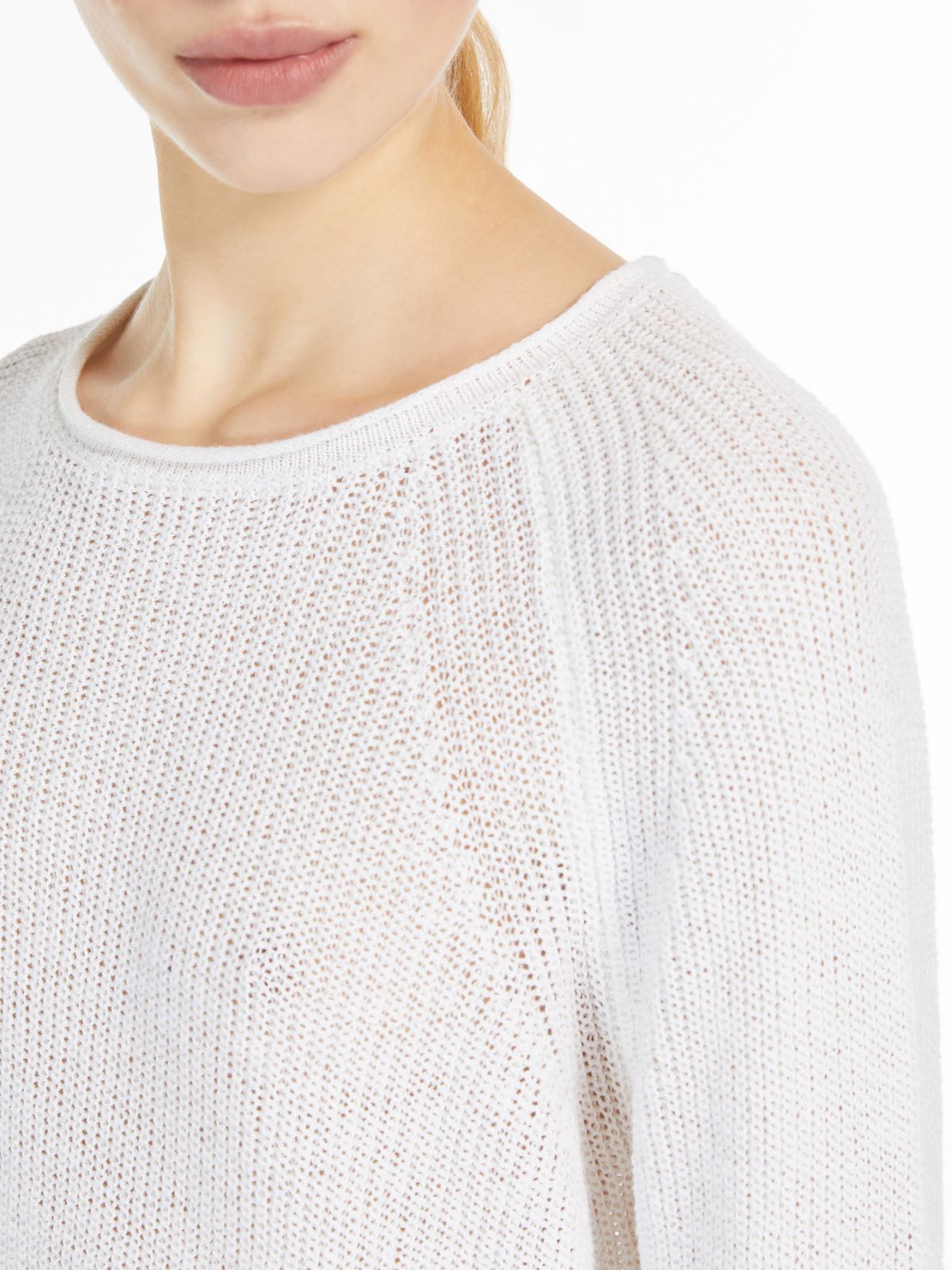 Cotton and linen yarn sweater