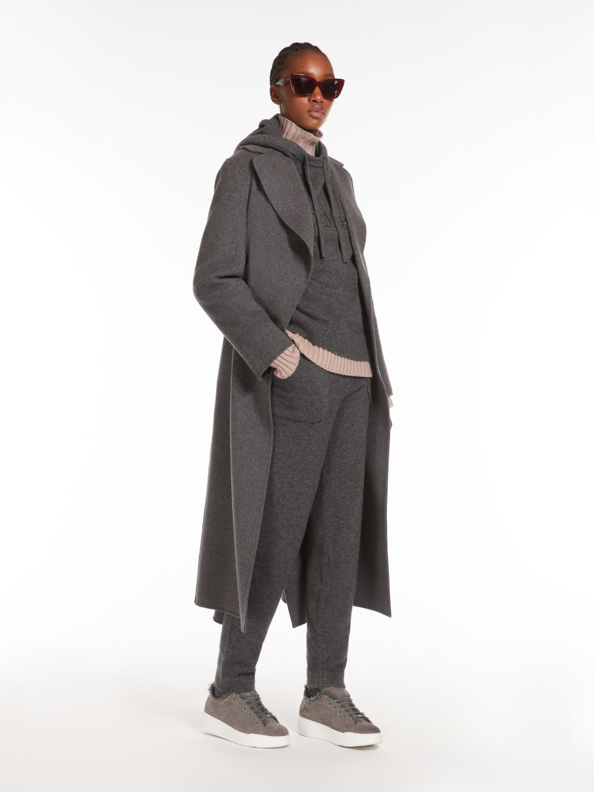 Wool and cashmere trousers