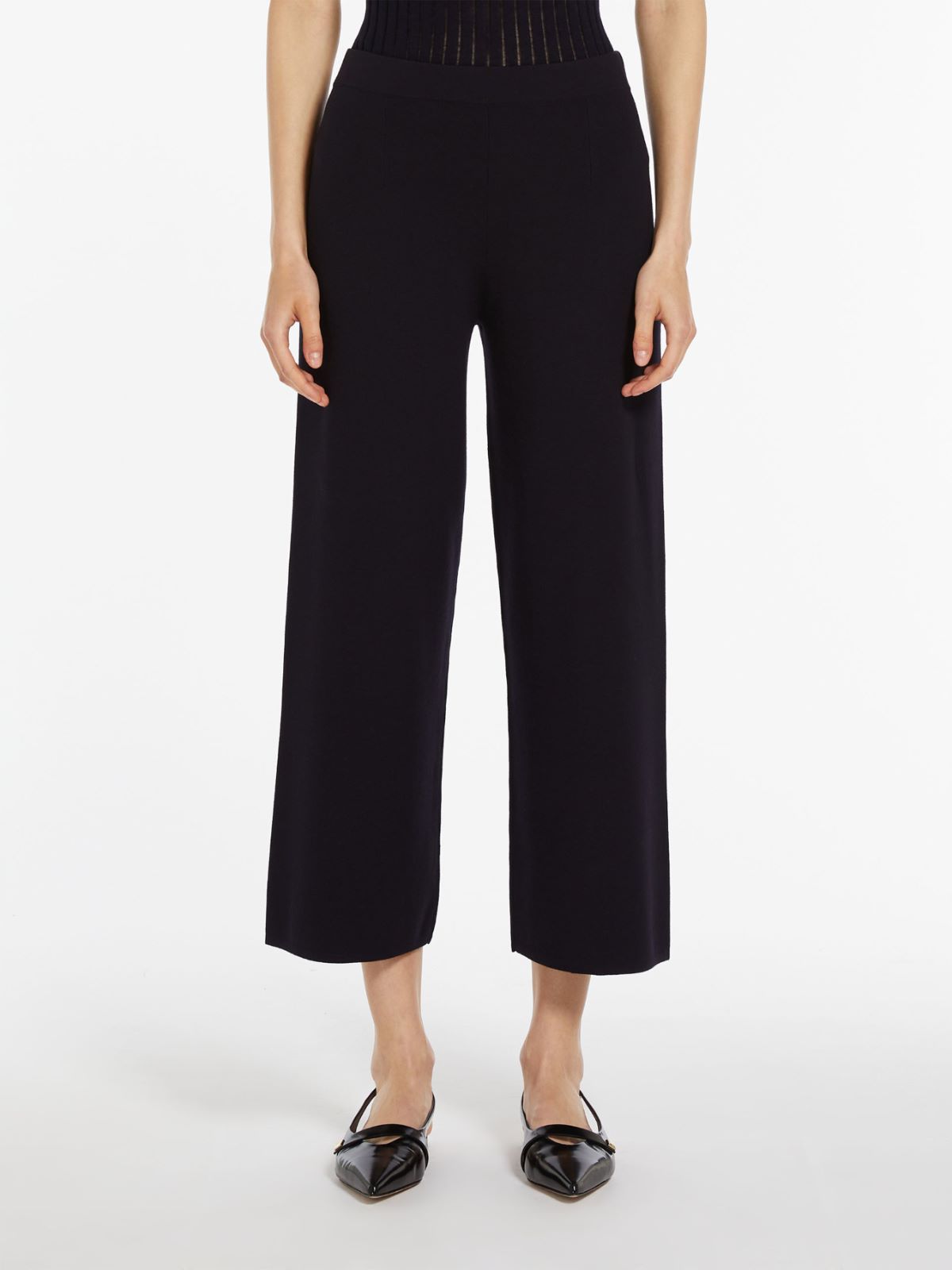 Cropped viscose trousers