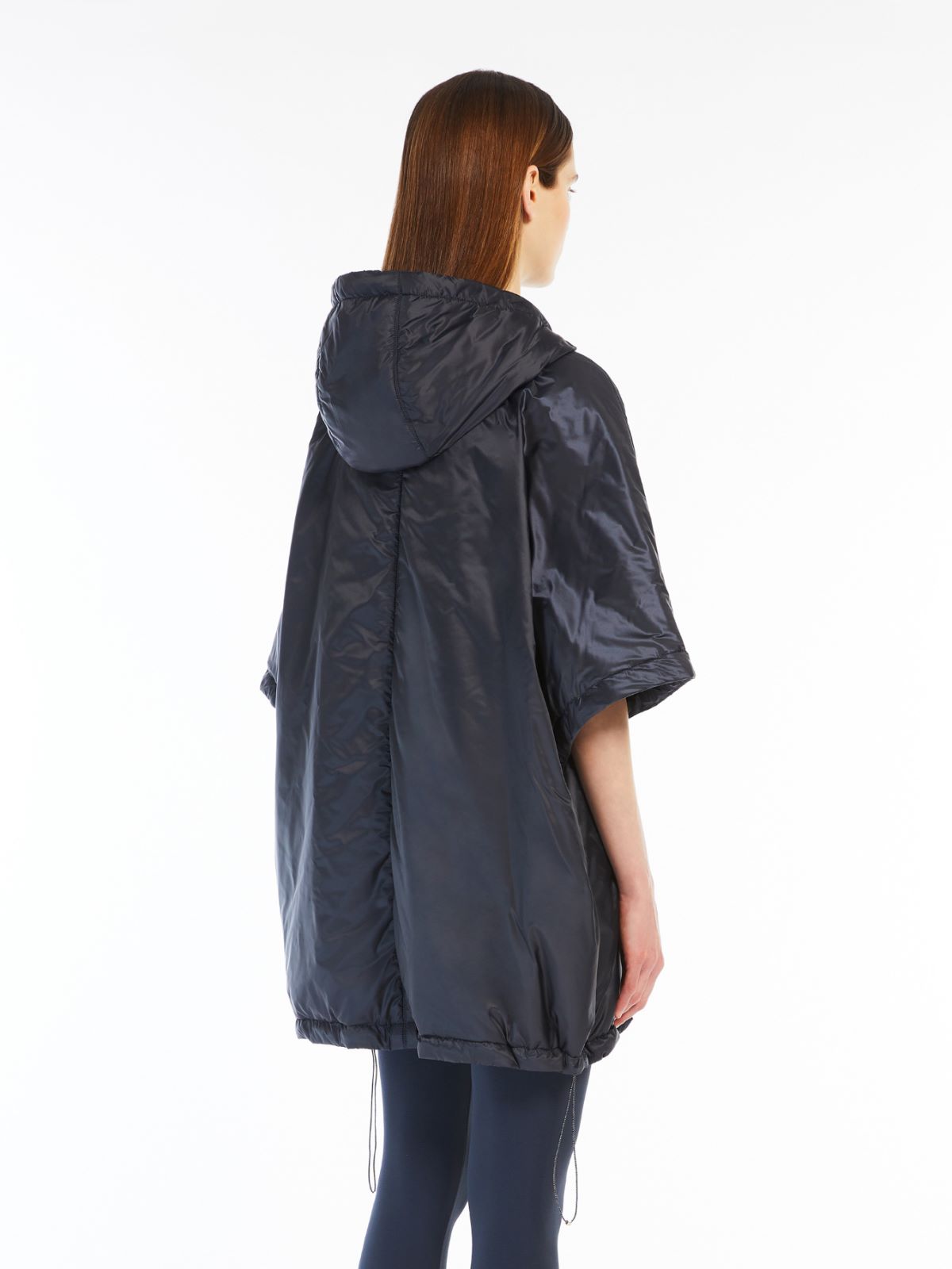 Water-repellent fabric cape