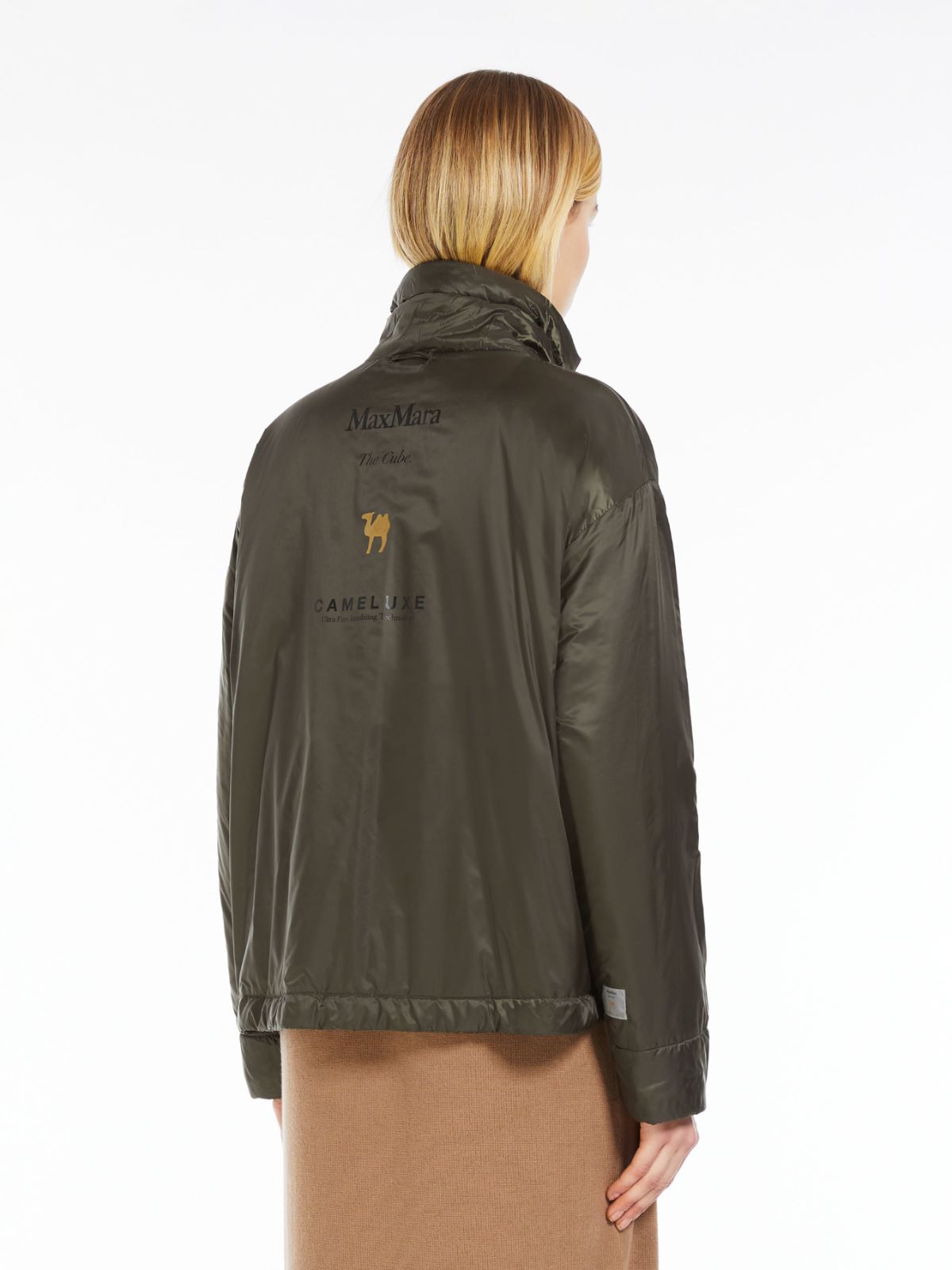 Reversible jacket in water-resistant technical canvas