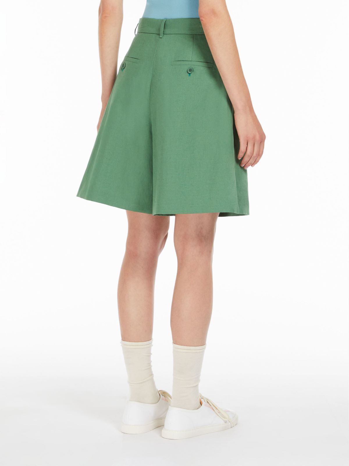 Cotton and linen canvas Bermuda shorts