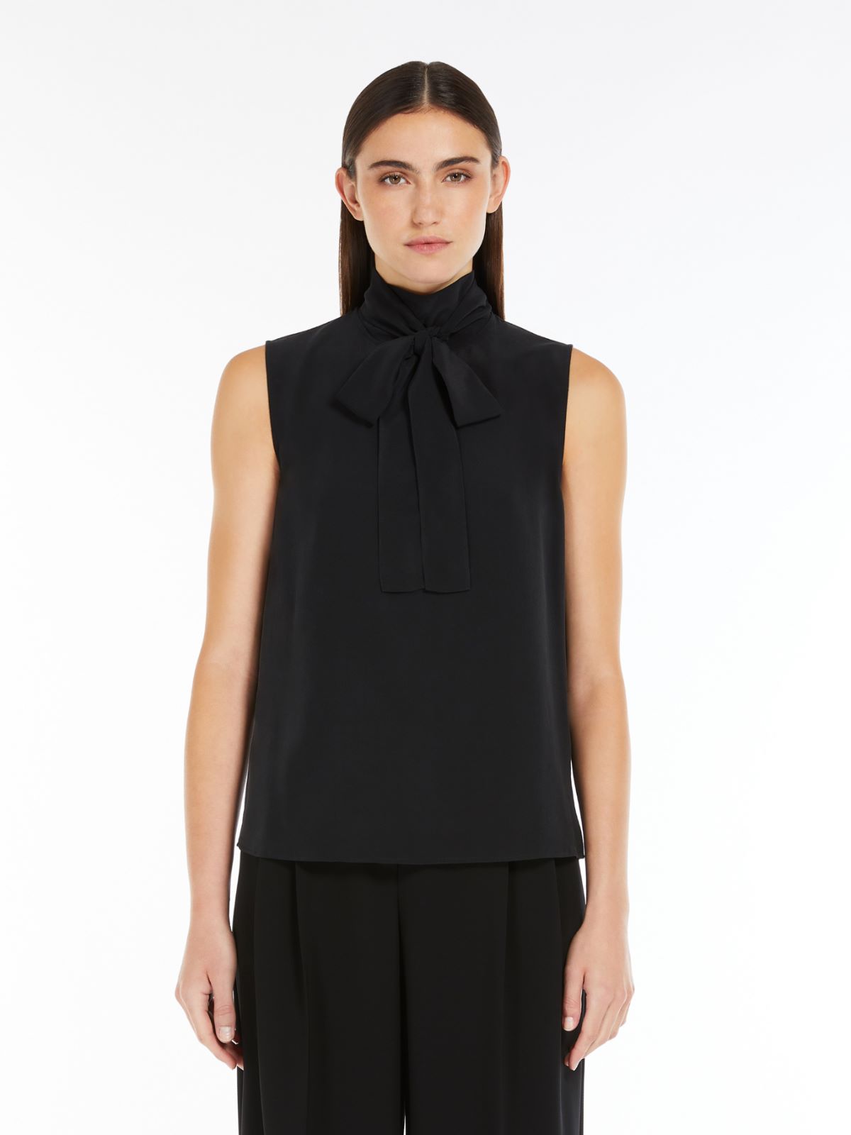 Crêpe de Chine top with bow