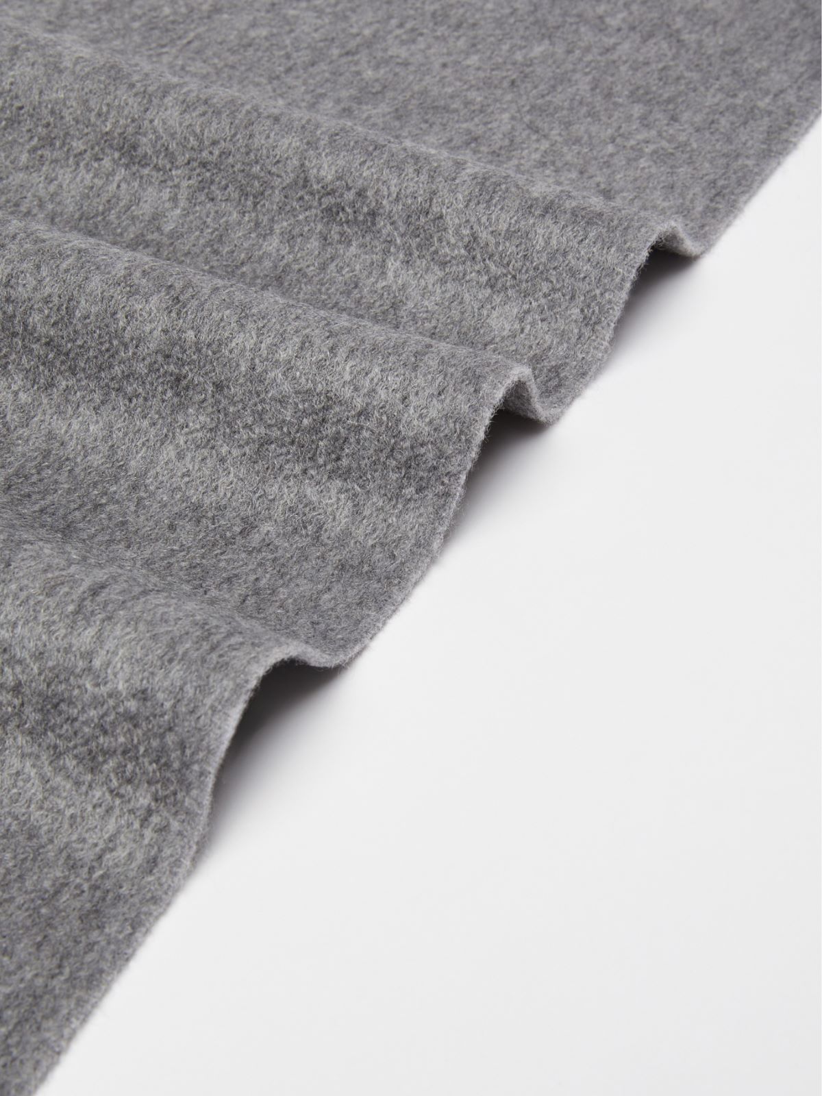 Cashmere stole with monogram embroidery