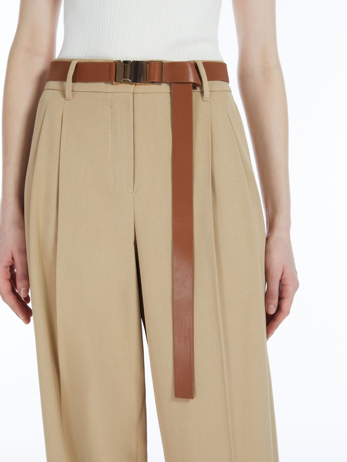 Canvas trousers with belt