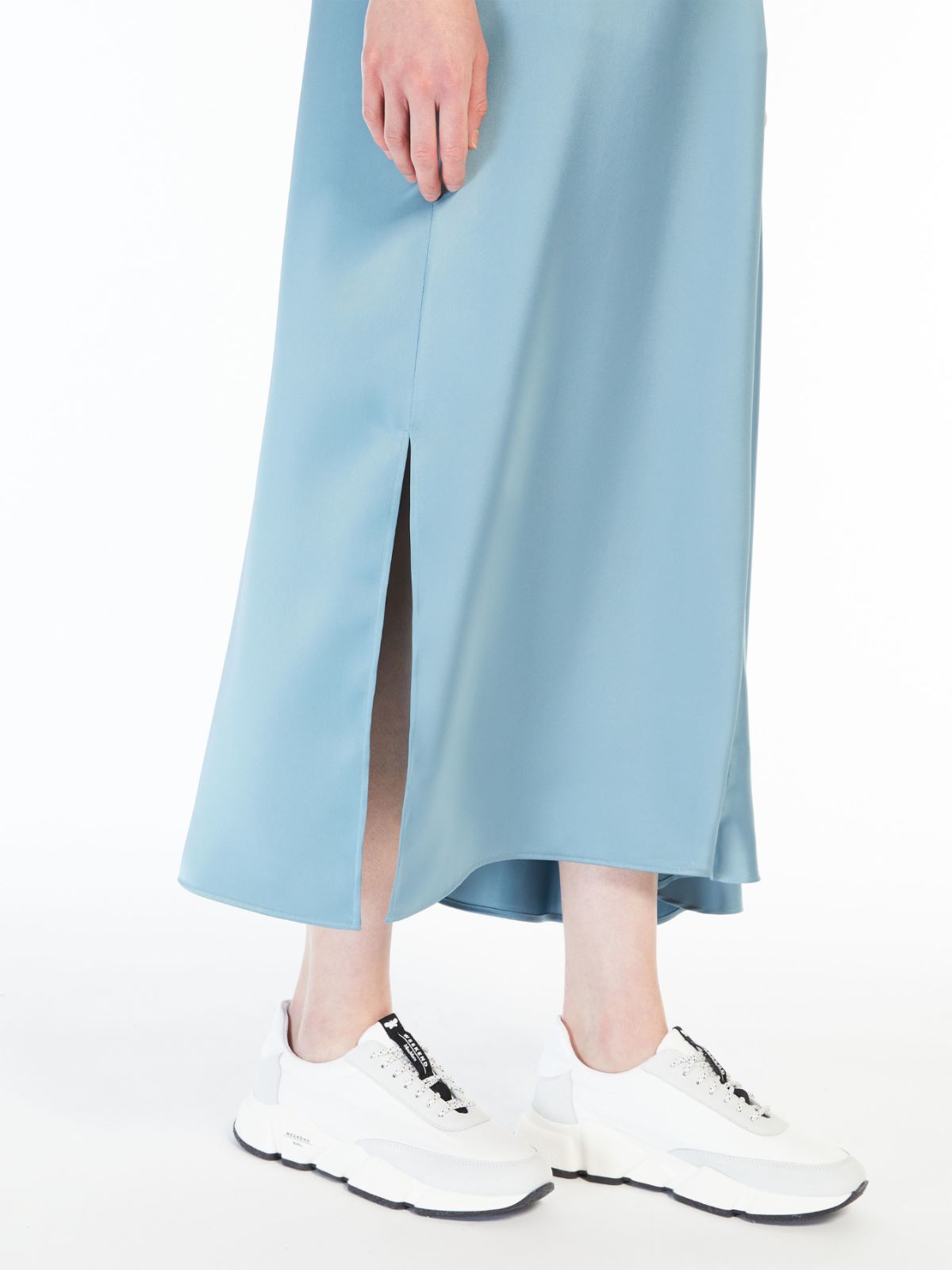 Fluid satin skirt