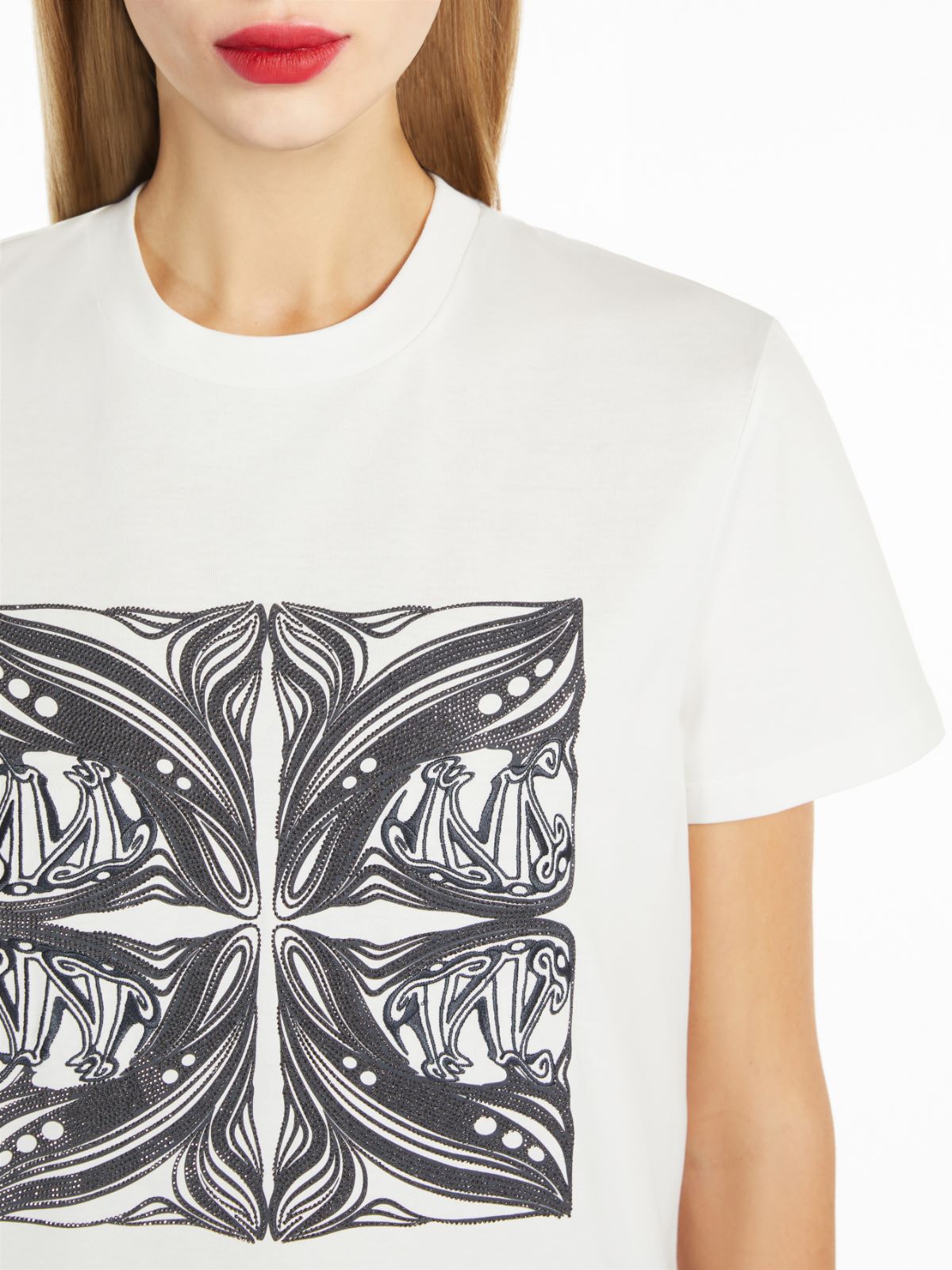 Jersey t-shirt with embroidery