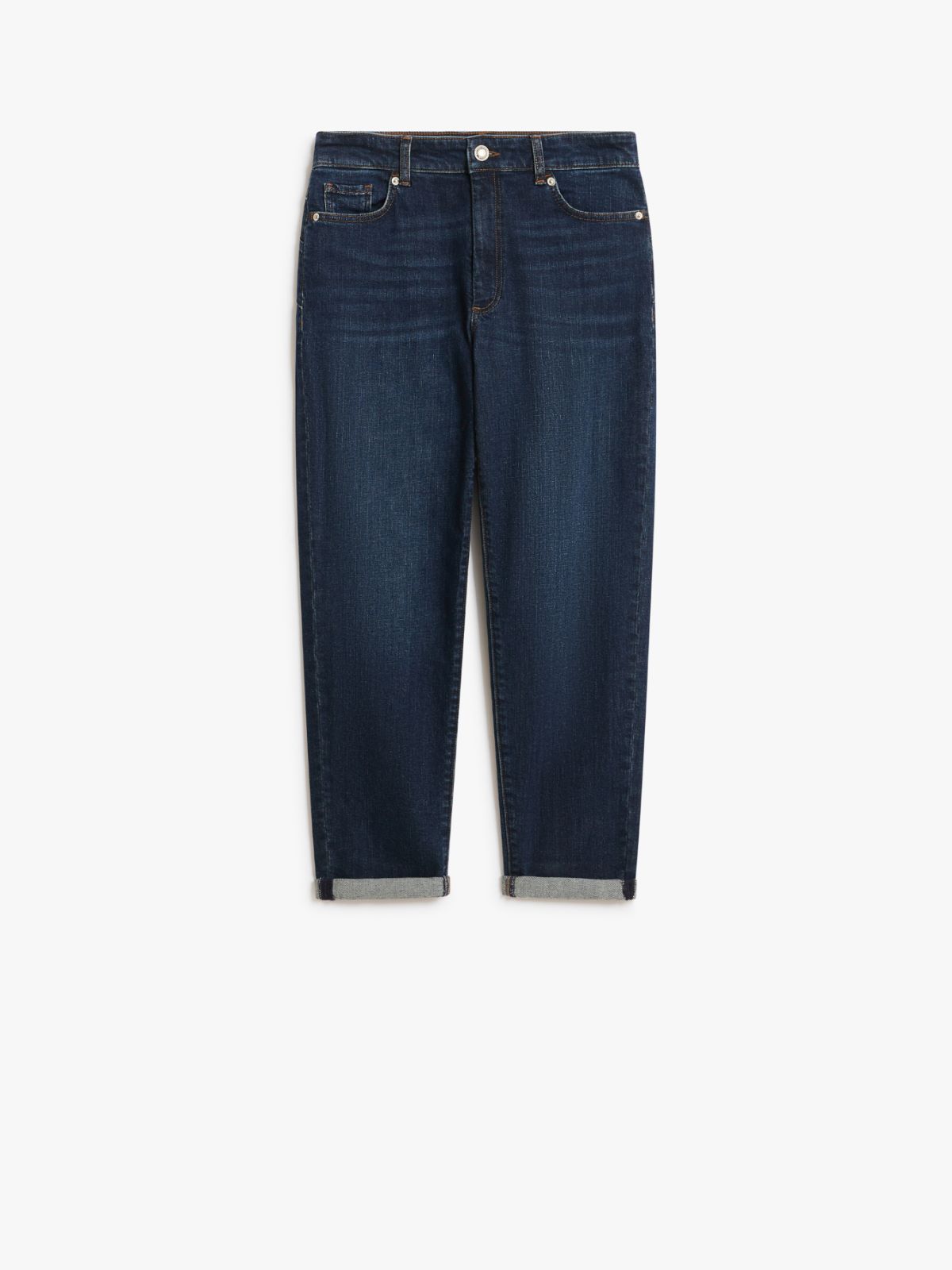 Low-rise boyfriend jeans