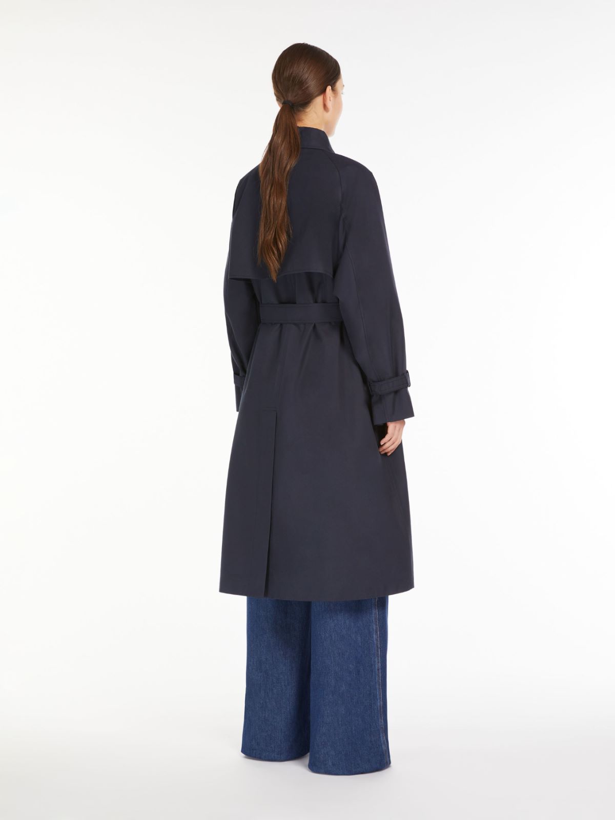Reversible water-repellent fabric trench coat