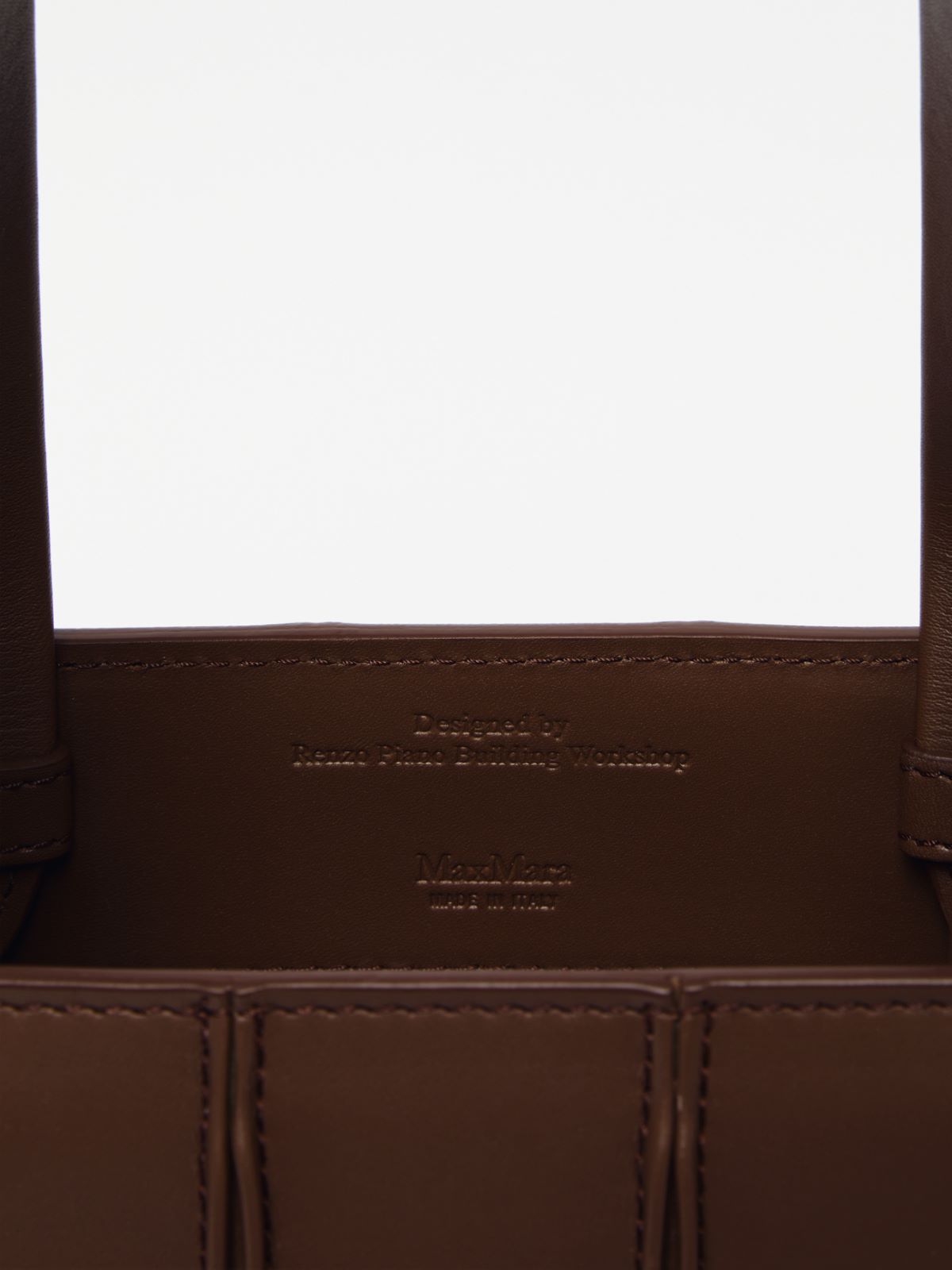 Medium leather Whitney Bag