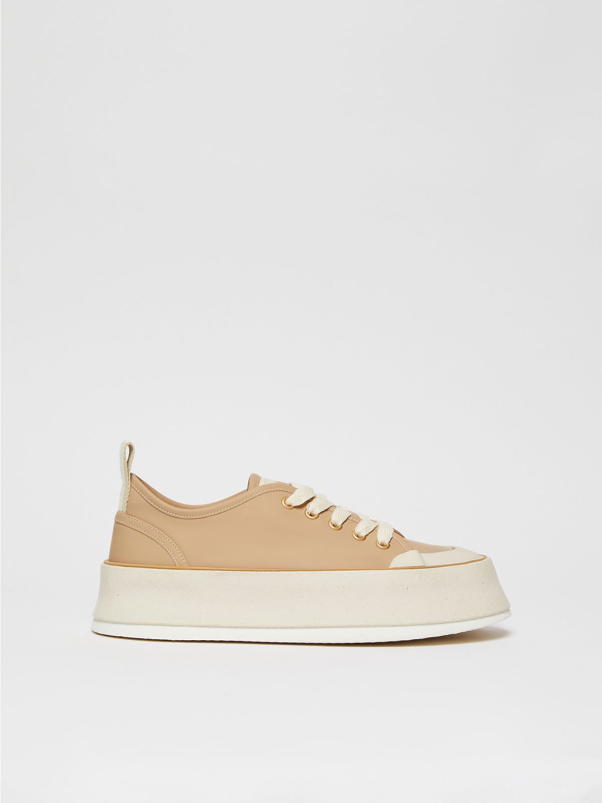 Smooth leather sneakers
